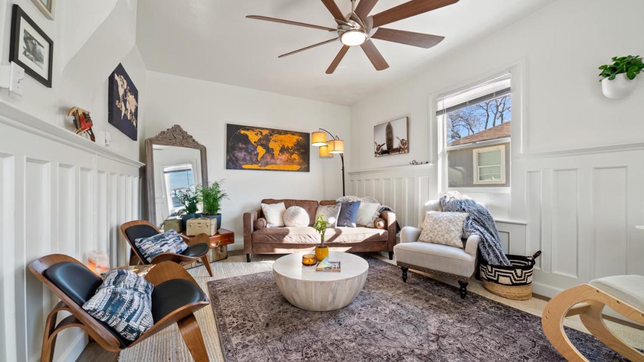 Midtown Flight Deck: 2br Gem Reno