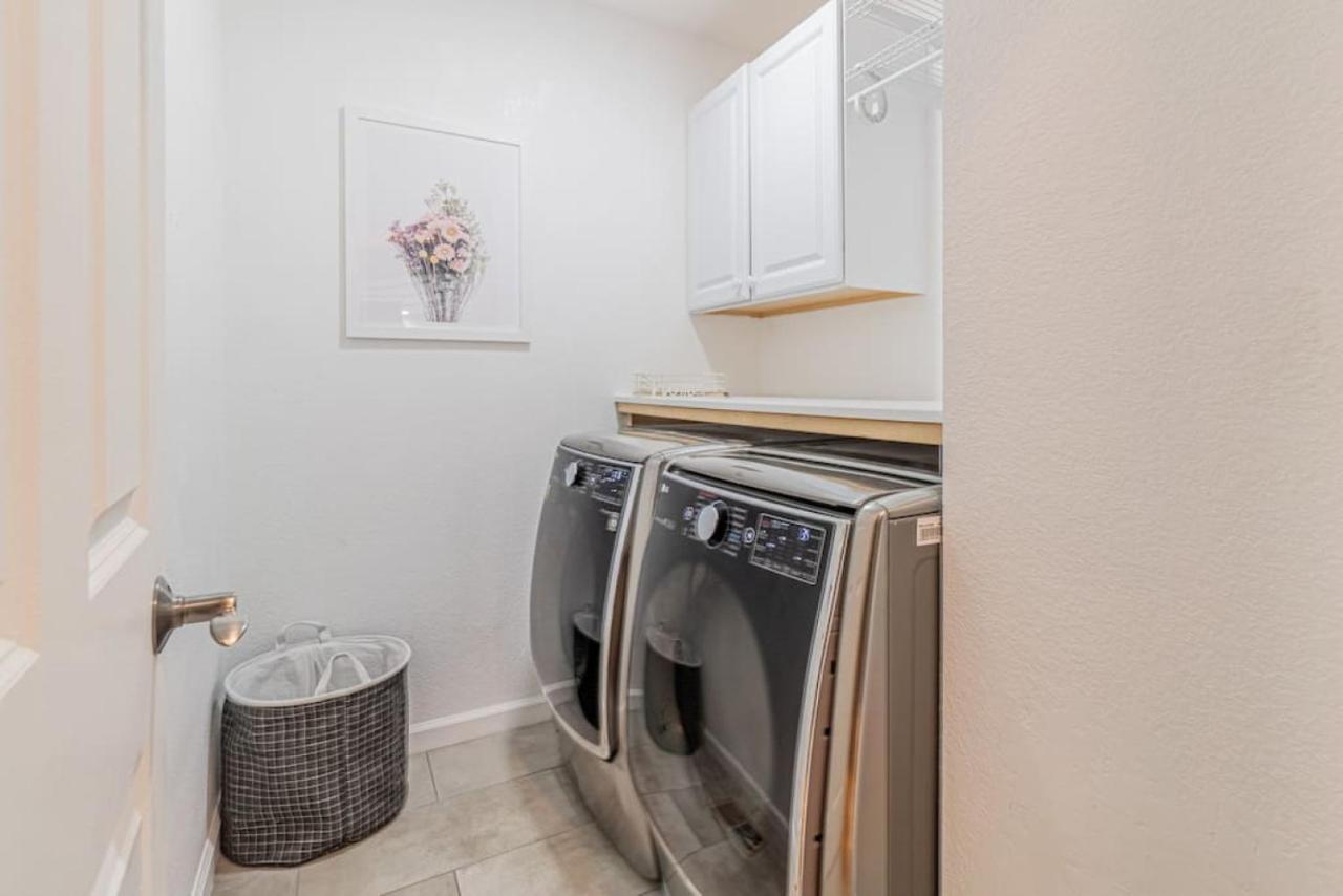 Vibrant Boho 3 Bed Pet Friendly *