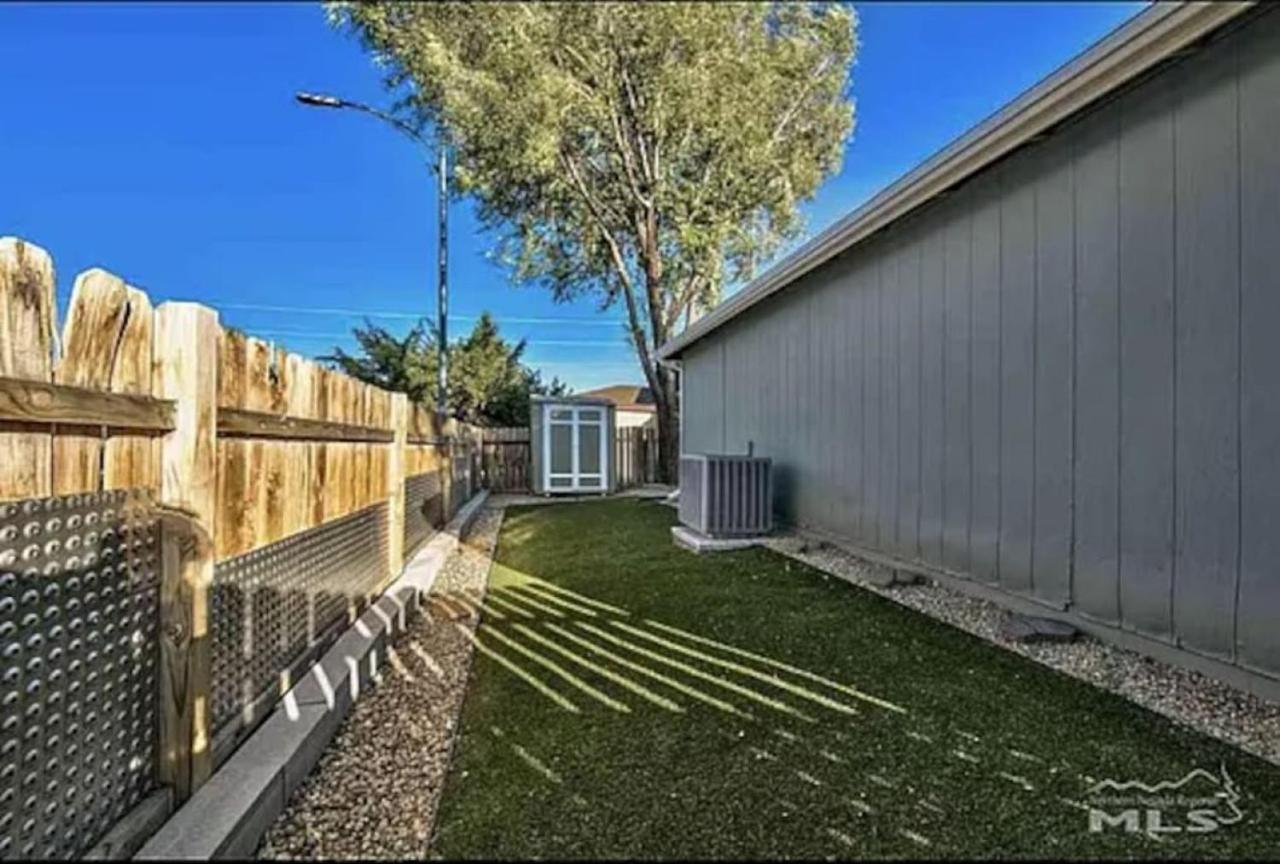 Vibrant Boho 3 Bed Pet Friendly Reno