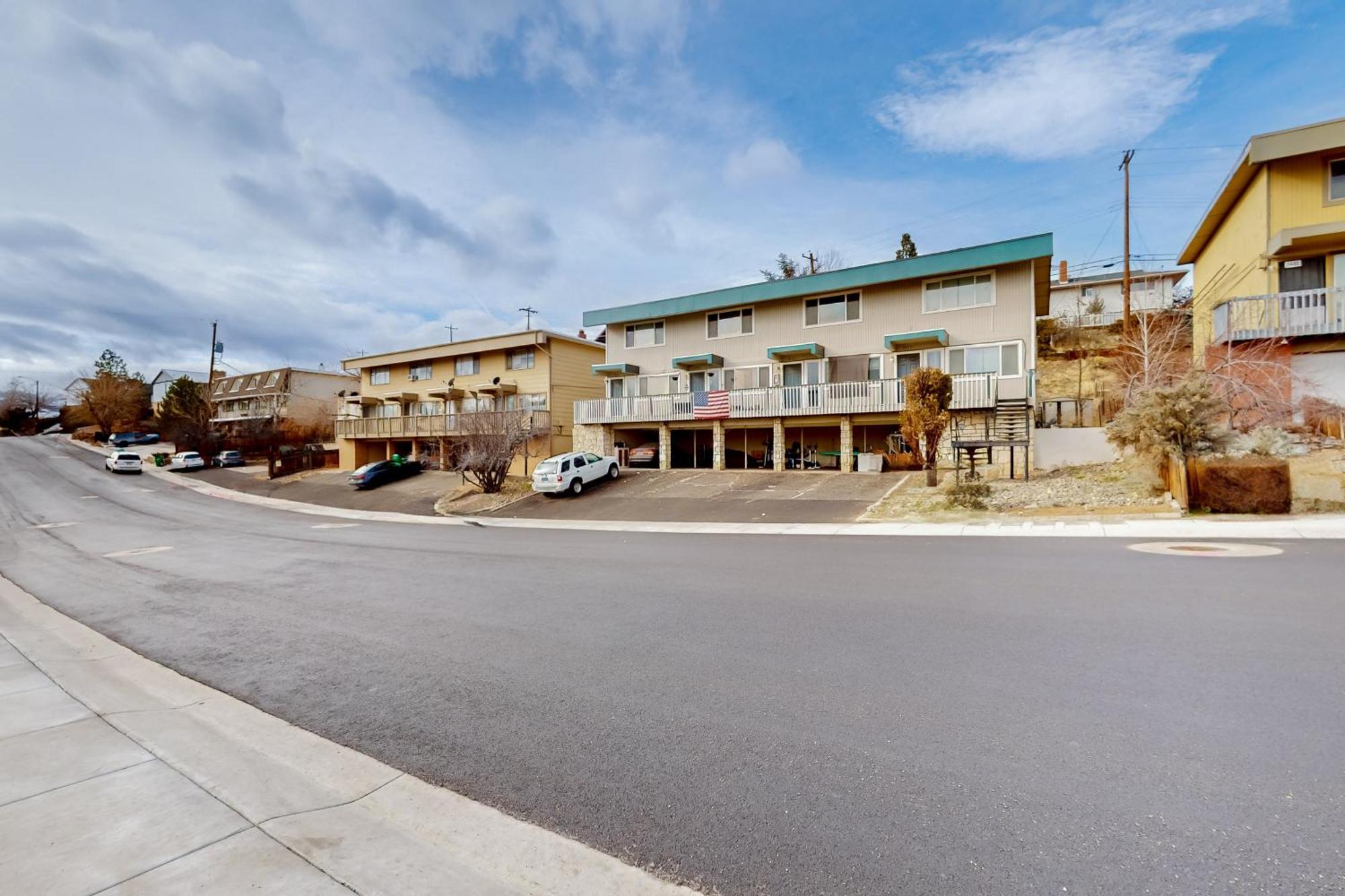 Reno's Radiant Retreat *