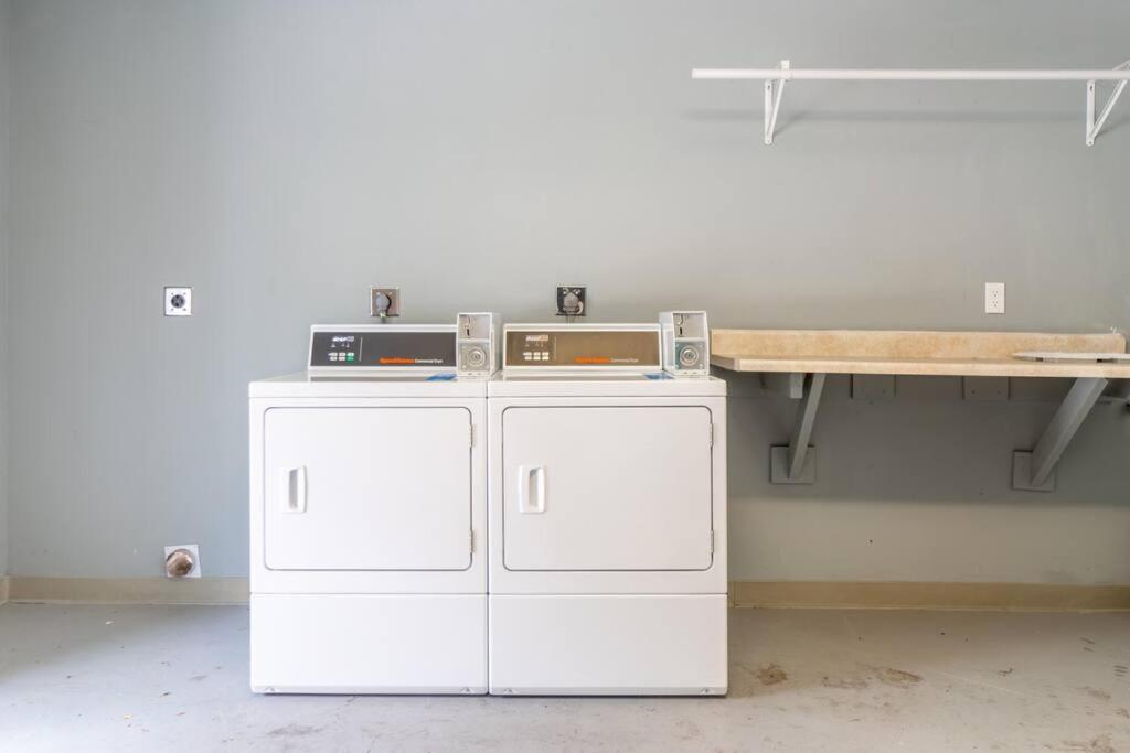 Modern Haven: Chic Getaway * Reno