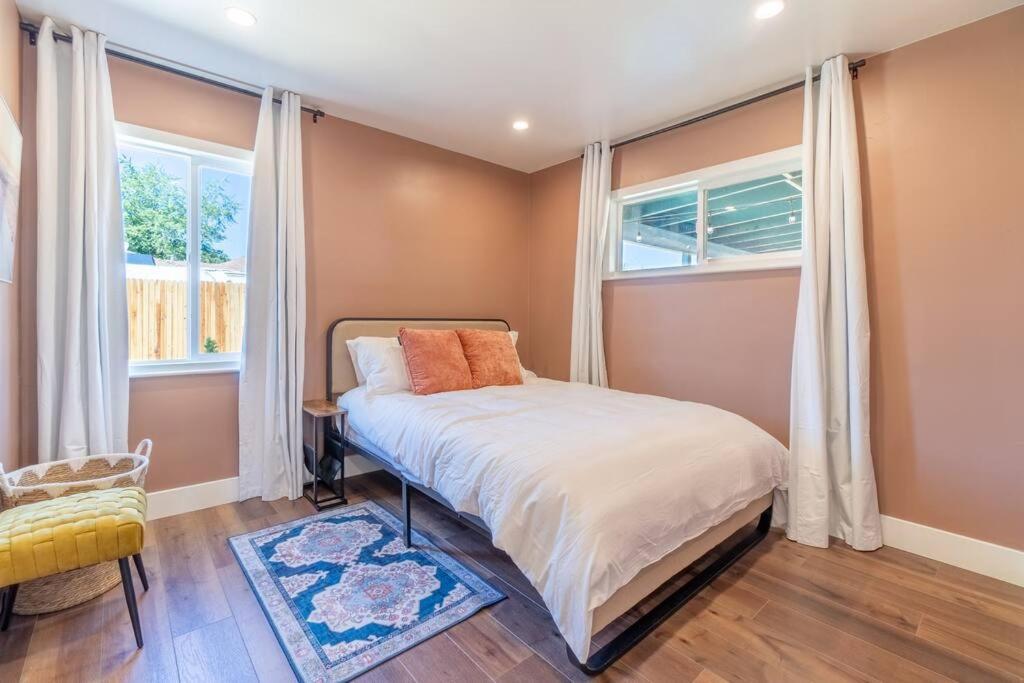 Holiday home Serenade: 3-bed Urban Sanctuary Reno