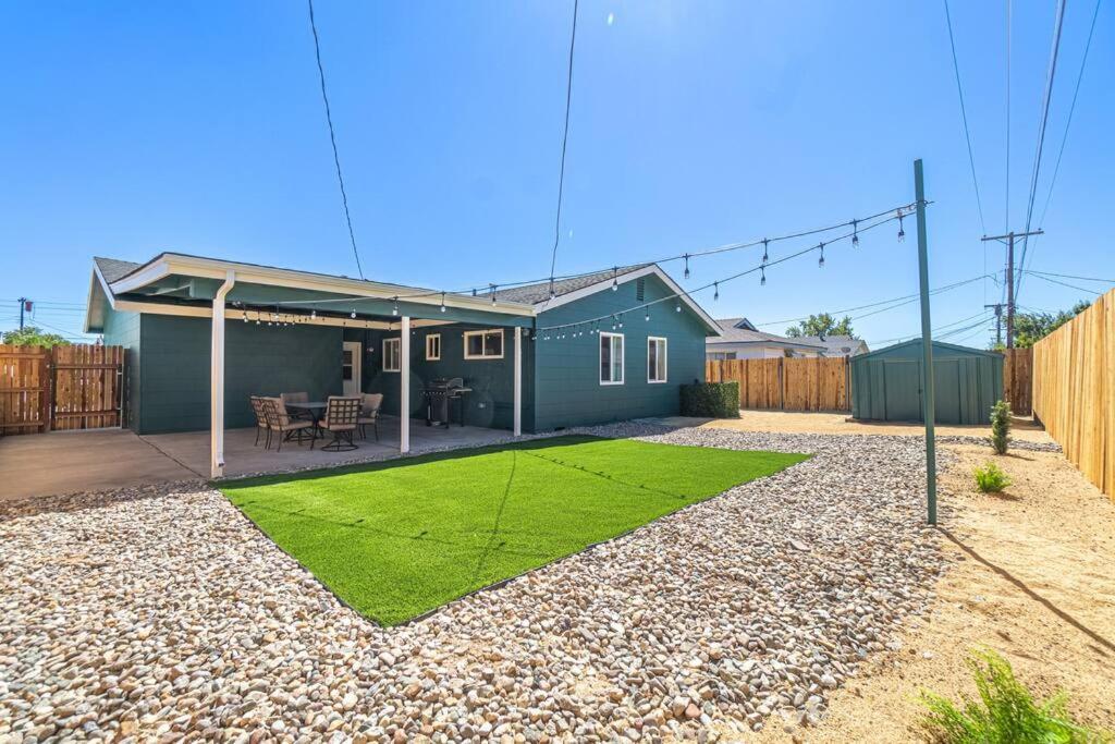 Holiday home Serenade: 3-bed Urban Sanctuary *