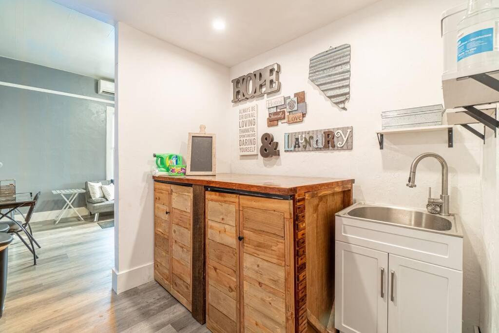 Rustic 3-bedroom, 1.5-bath Oasis By Downtown