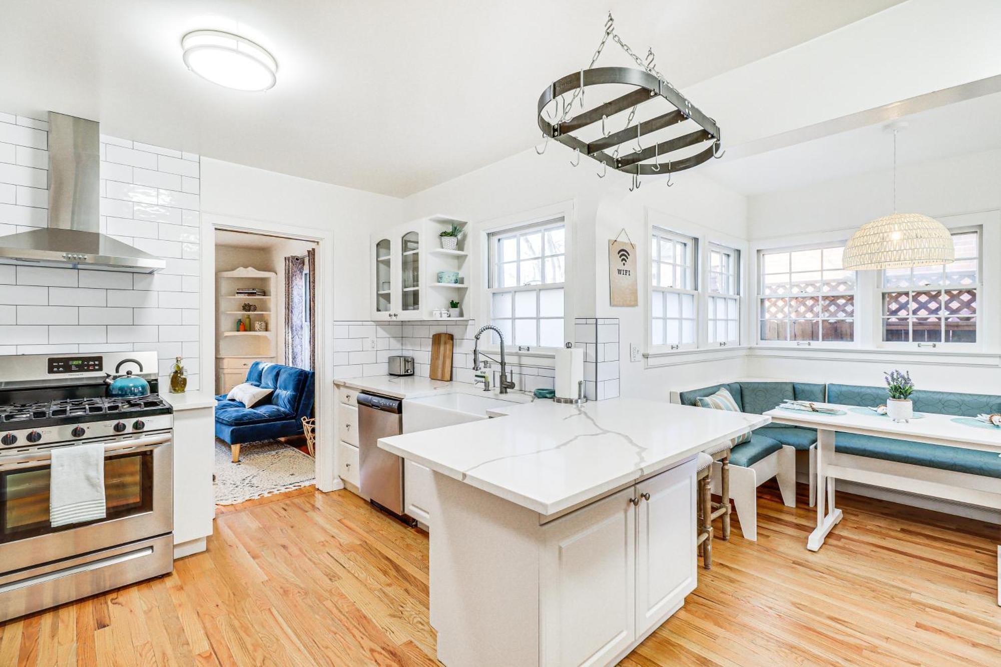 Centrally Located House Less Than 1 Mi To Midtown Holiday home