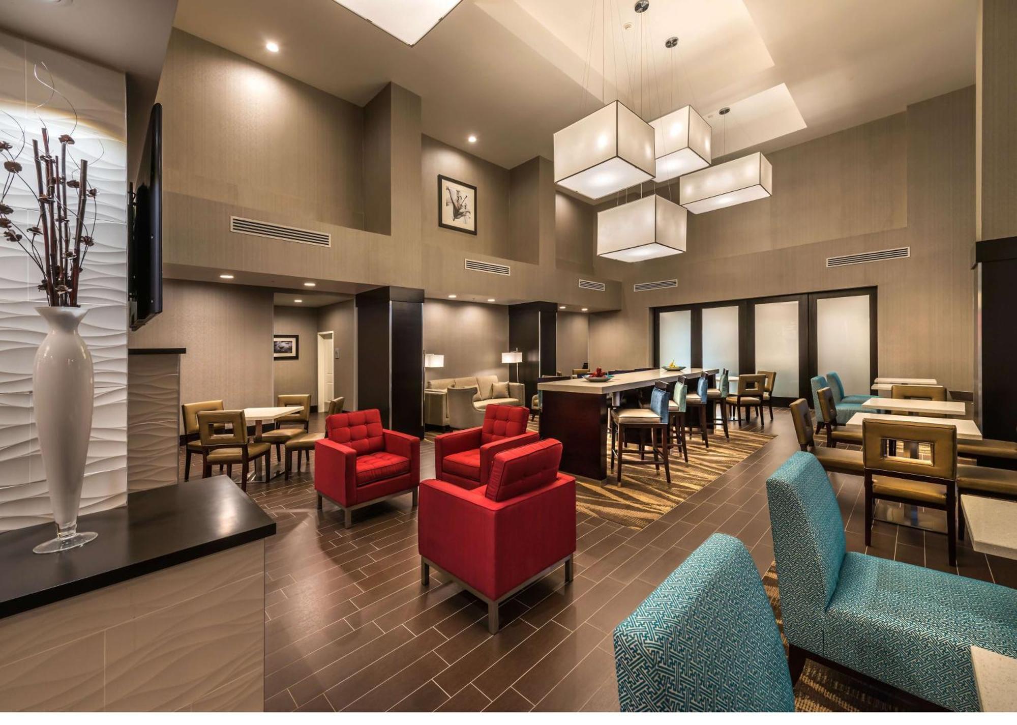 Hampton & - West, Nv Hotel