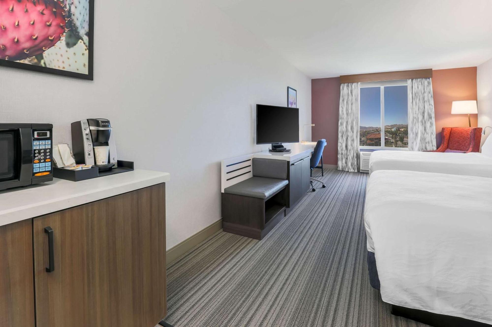Hilton Garden 3*