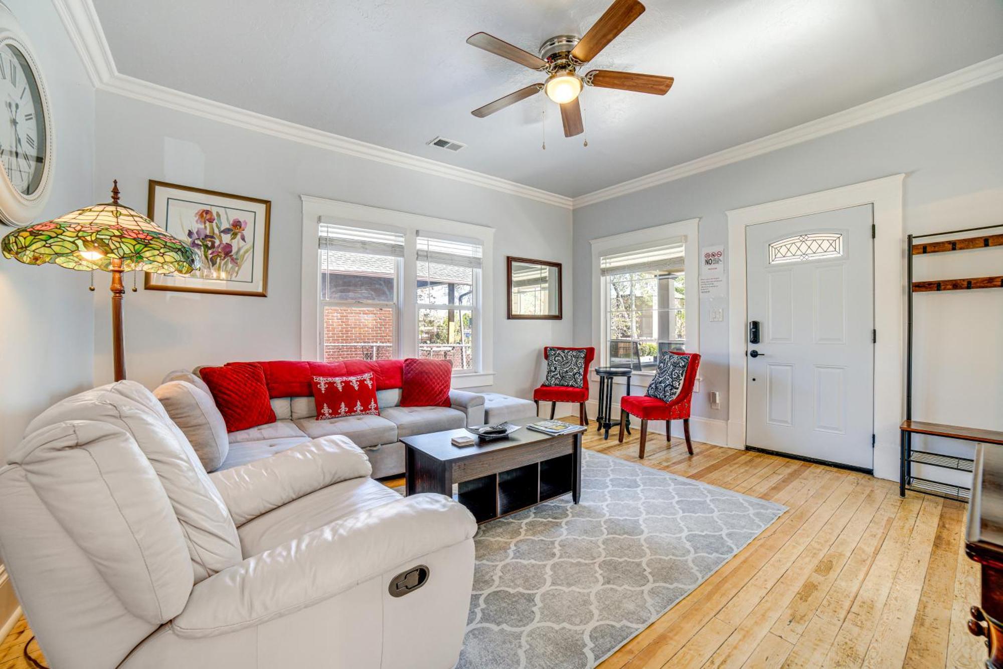 Charming Vacation - Walk To Midtown! *