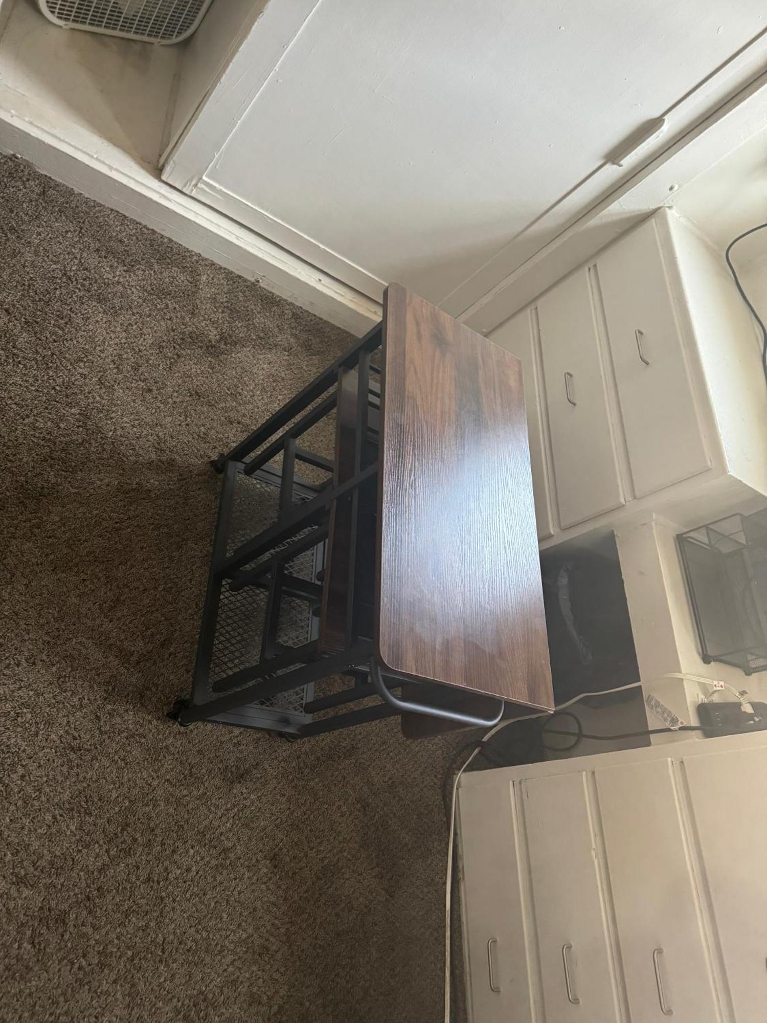 Midtown Charm: 1br Urban Pad