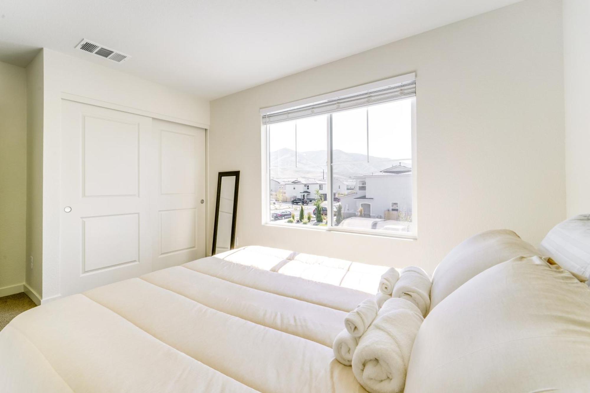 Modern Vacation Easy Access To Nature * Reno