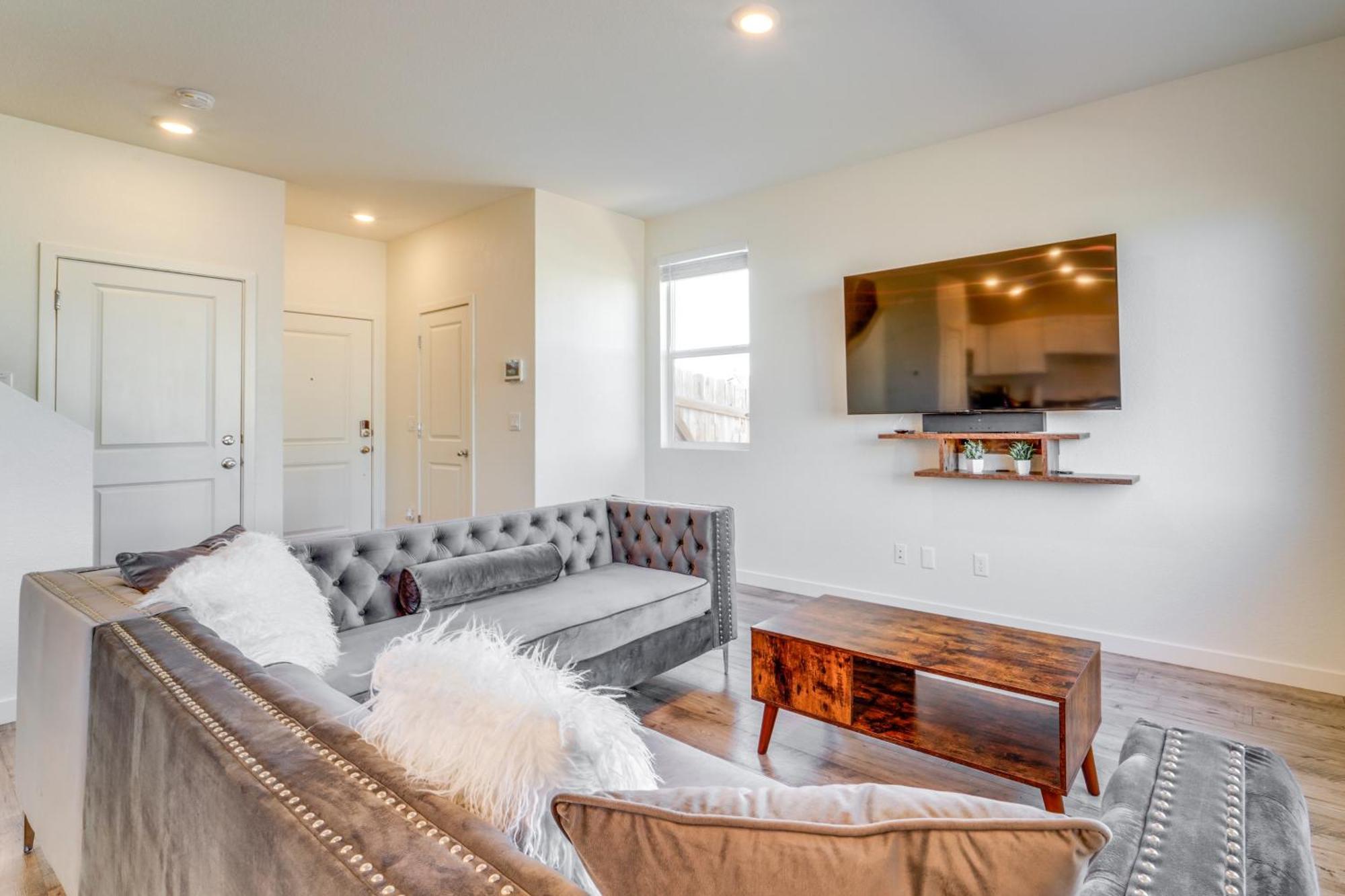 Modern Vacation Easy Access To Nature Holiday home Reno