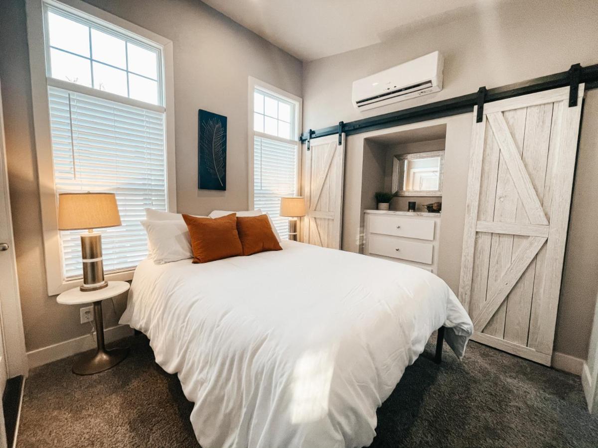 Beautiful Private Sunstone Apartment