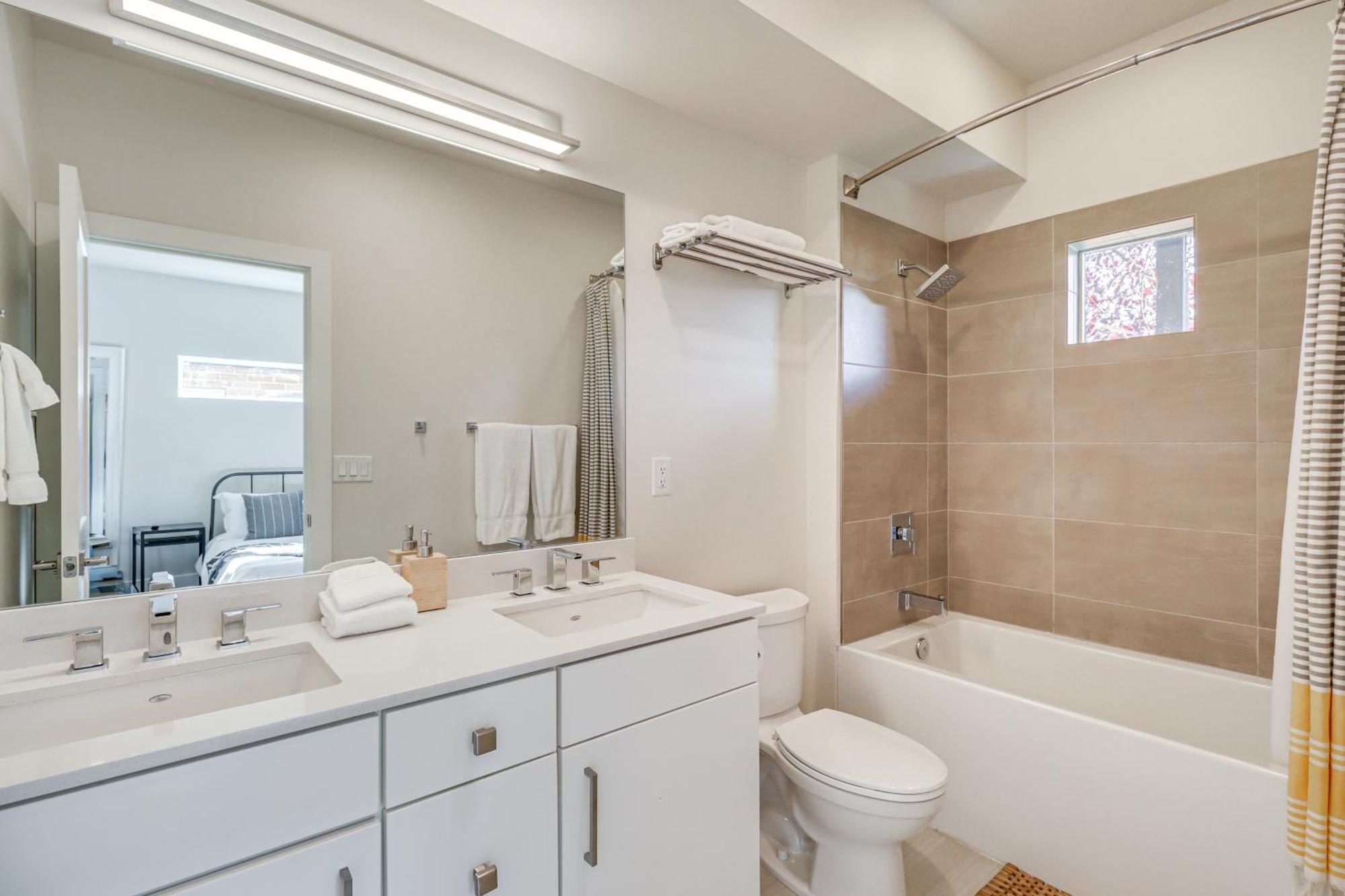 Luxe Midtown Townhome Less Than 2 Mi To Dtwn Reno! Holiday home *