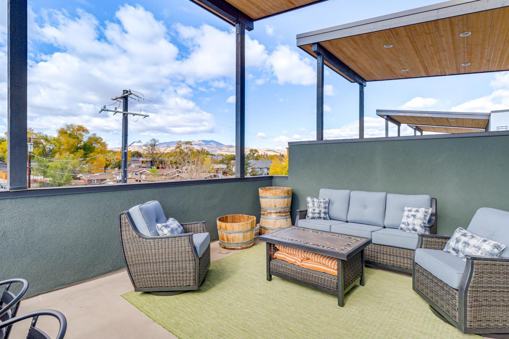Luxe Midtown Townhome Less Than 2 Mi To Dtwn Reno! * Reno