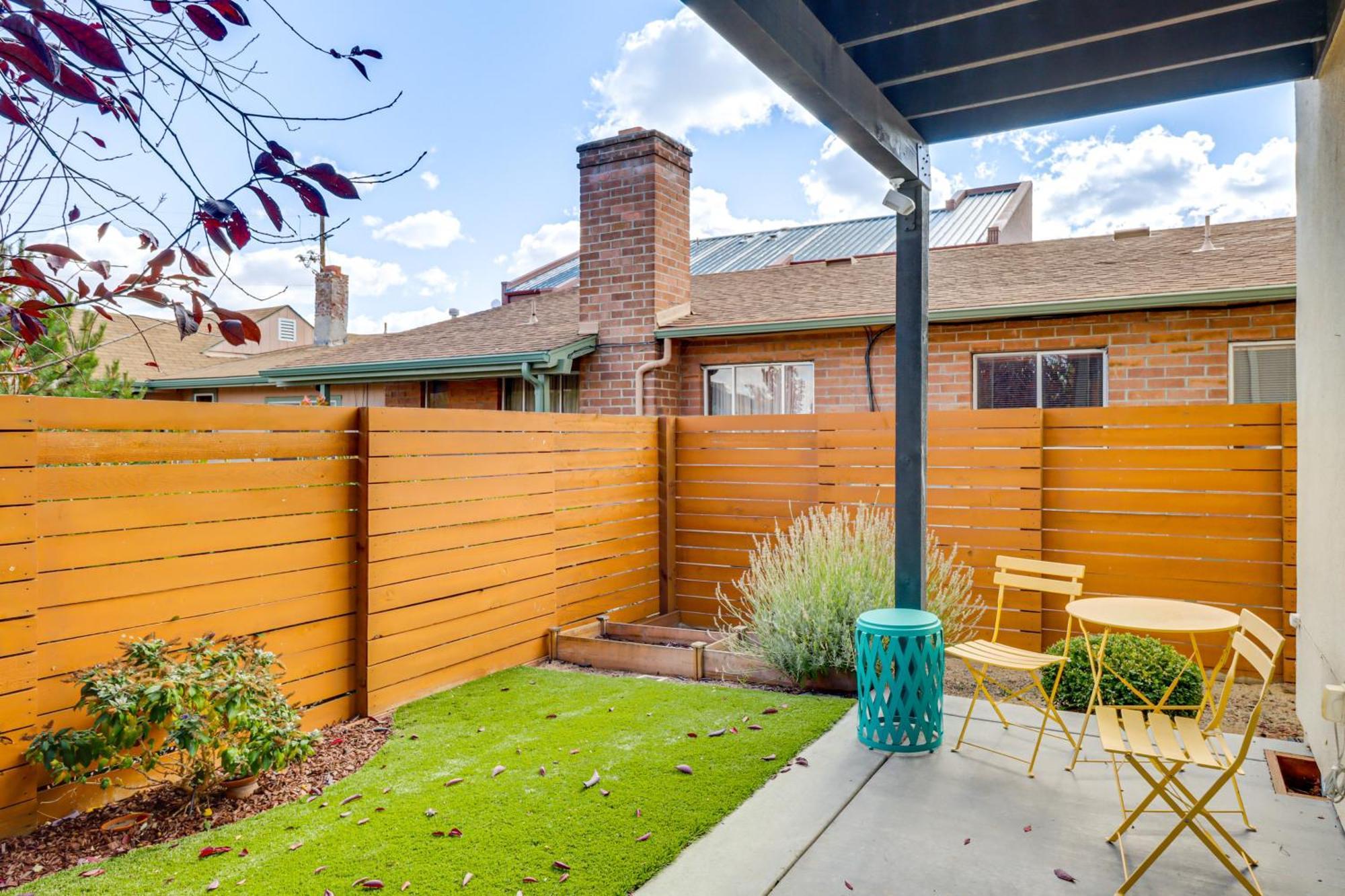 Luxe Midtown Townhome Less Than 2 Mi To Dtwn Reno!