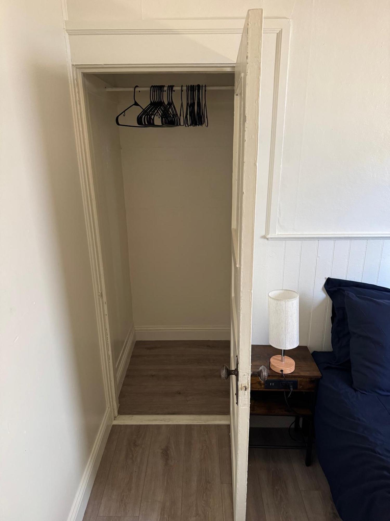 Midtown Hideaway 1 Bedroom Nest Holiday home *