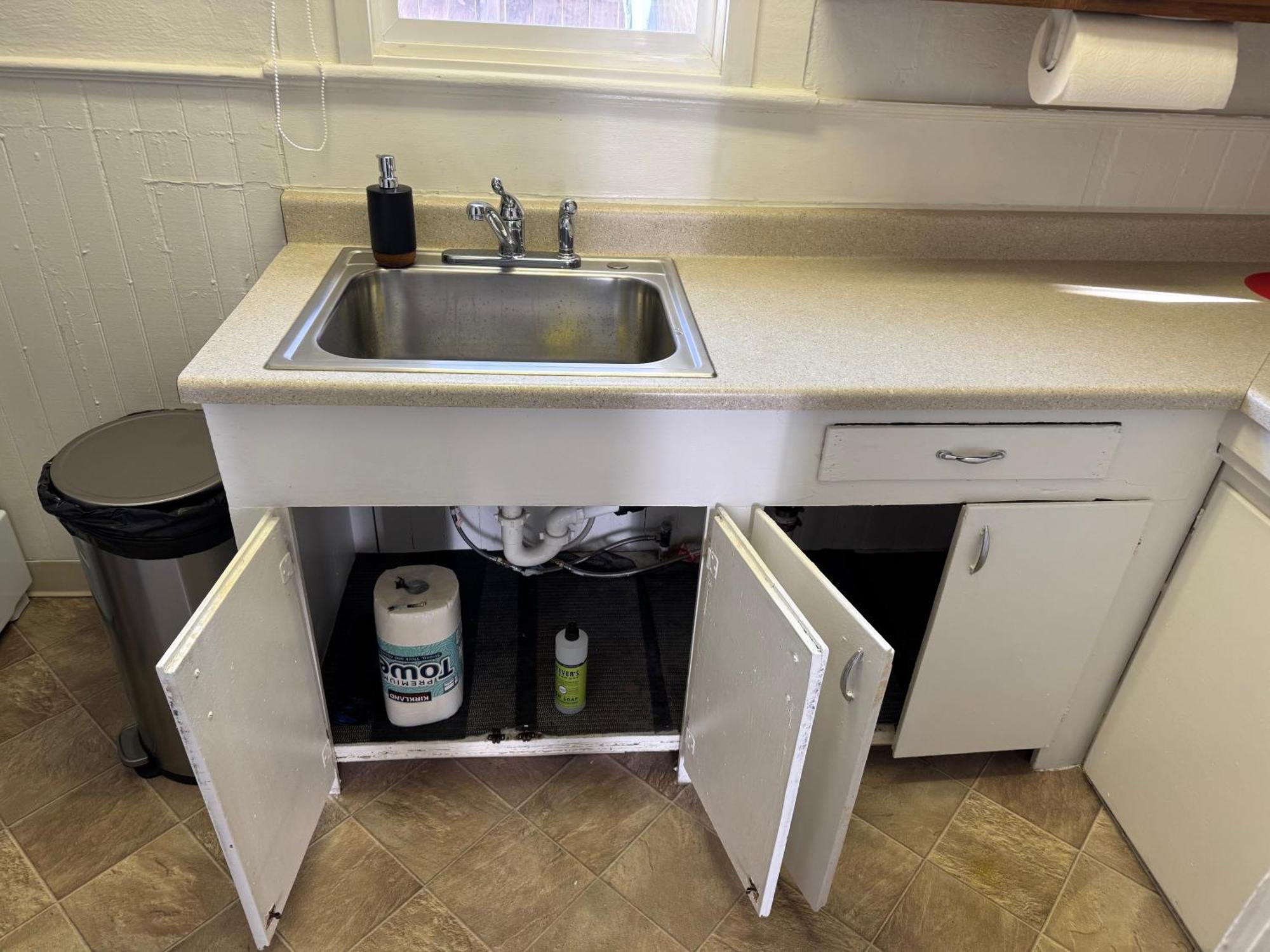 Midtown Hideaway 1 Bedroom Nest Reno