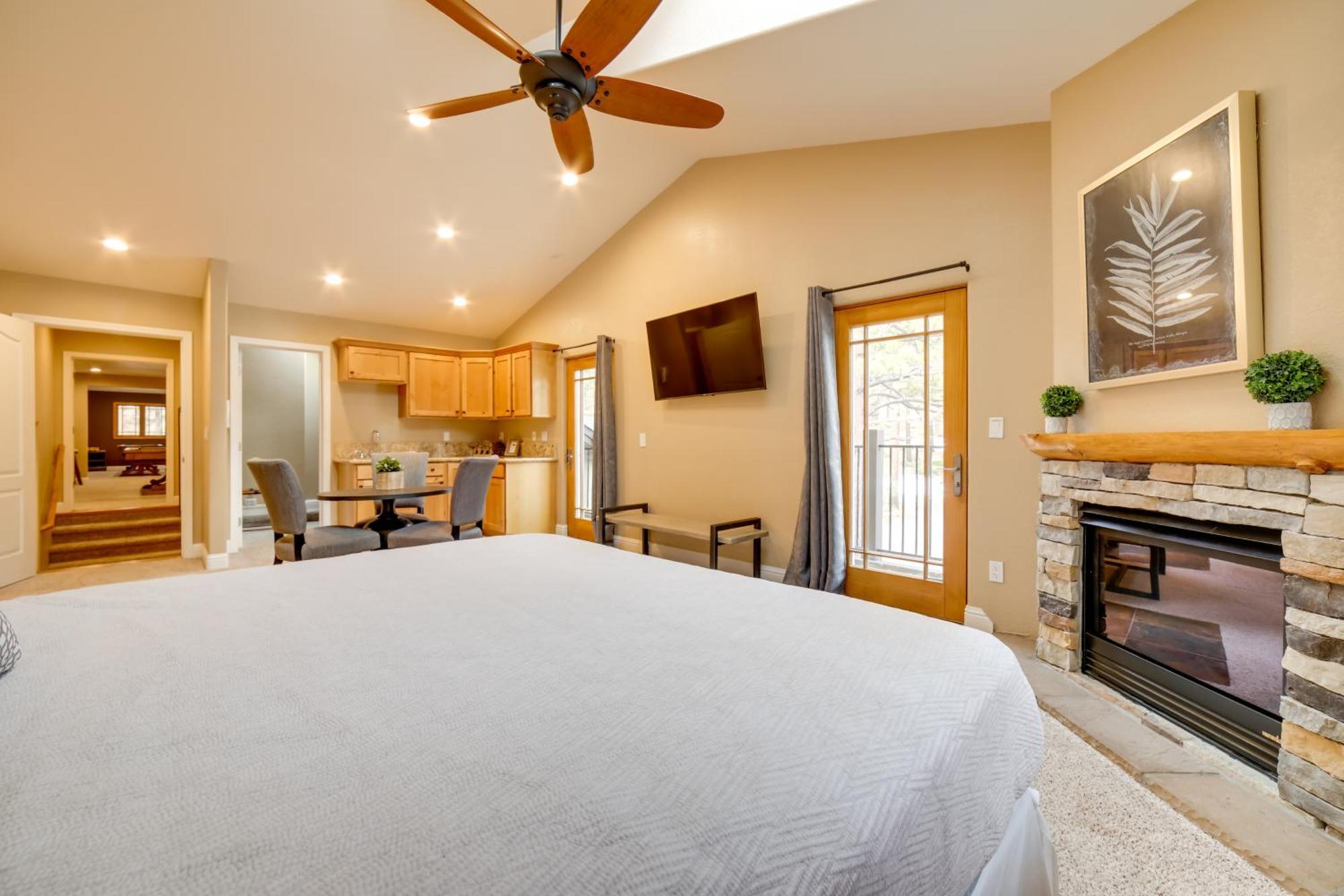 Sleek Reno-lake Tahoe Retreat, 4 Mi To Mt Rose Holiday home Reno
