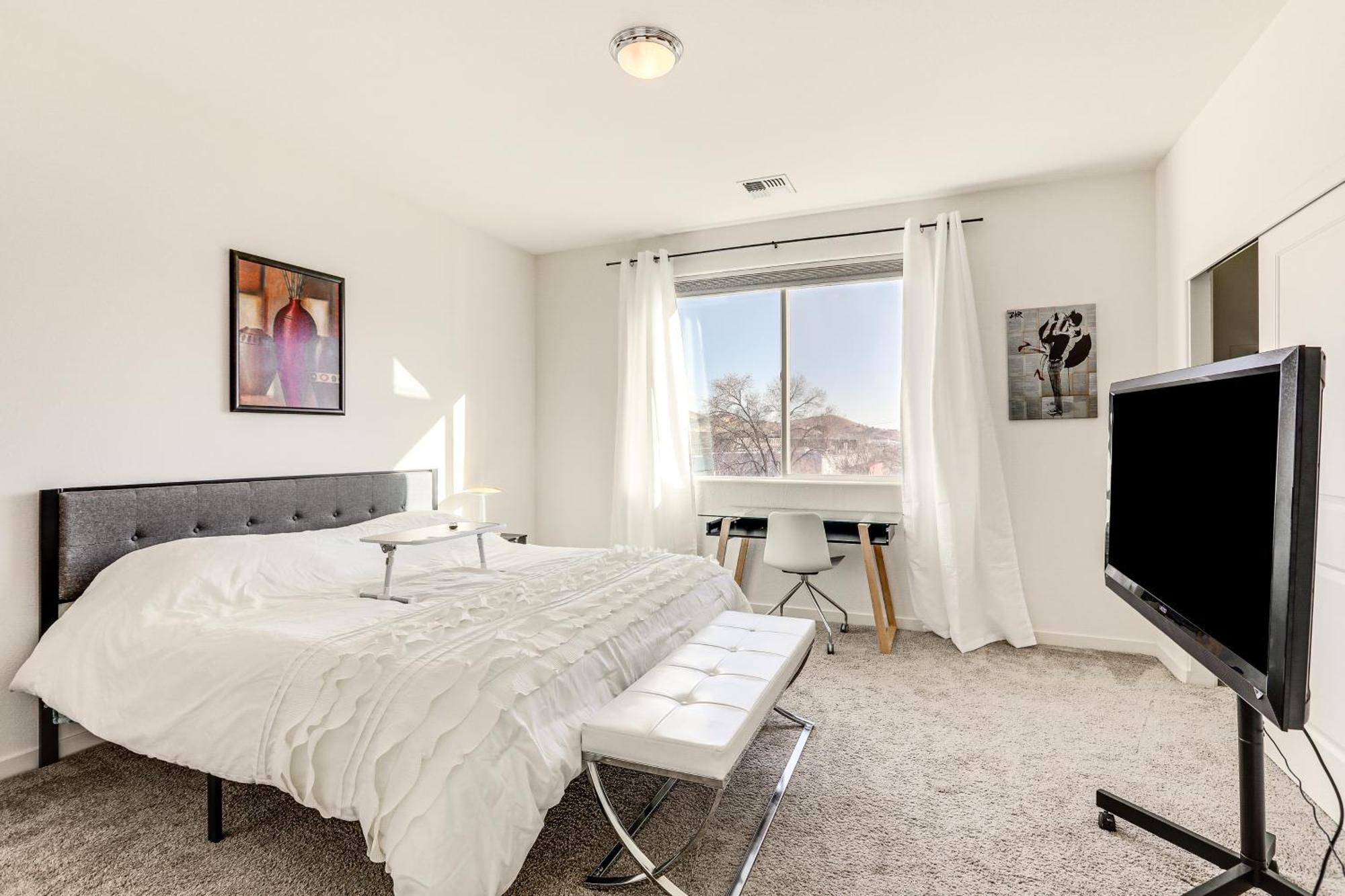Holiday home 4 Mi To Dtwn Family-friendly Townhome In
