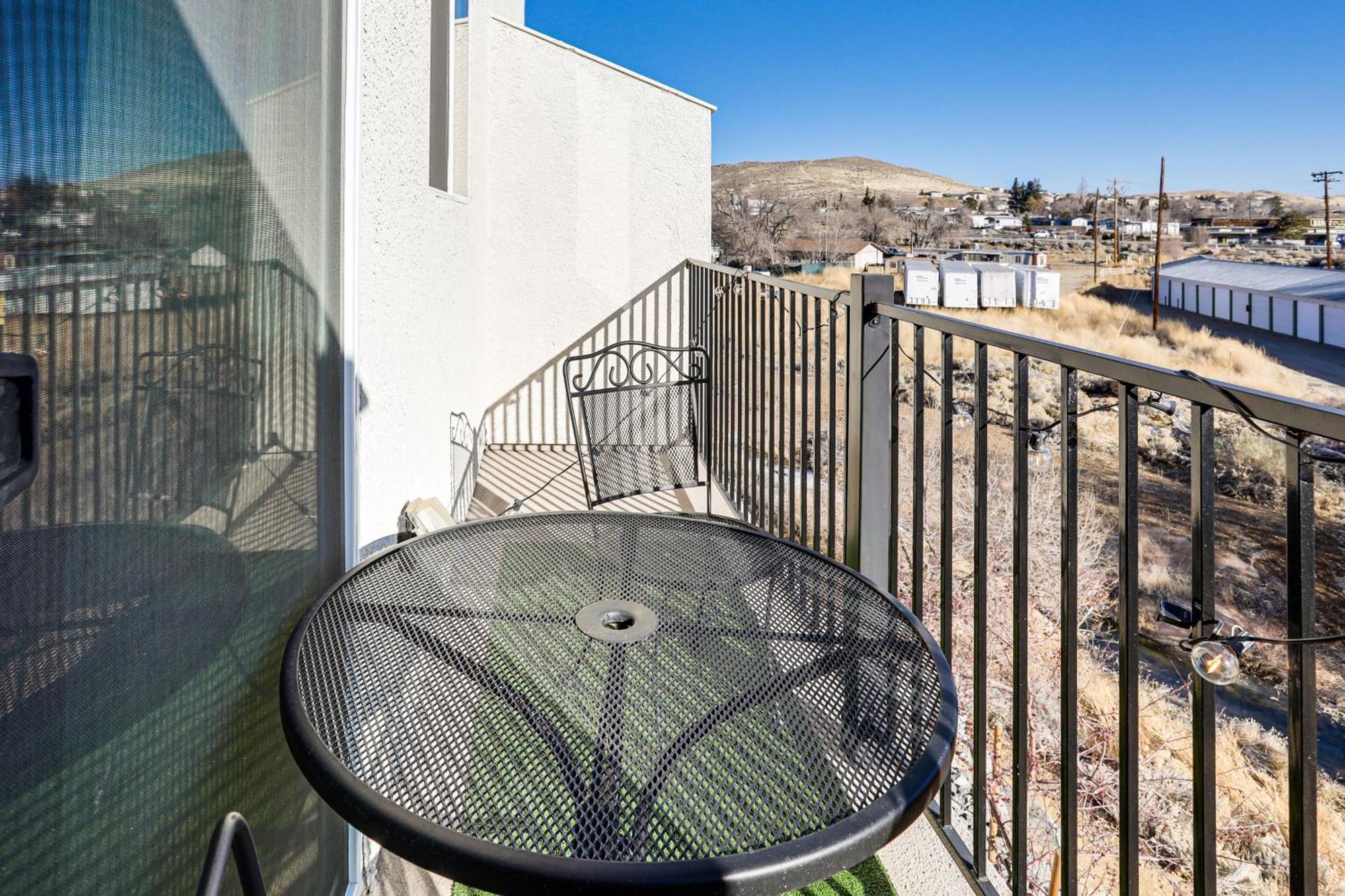 4 Mi To Dtwn Family-friendly Townhome In