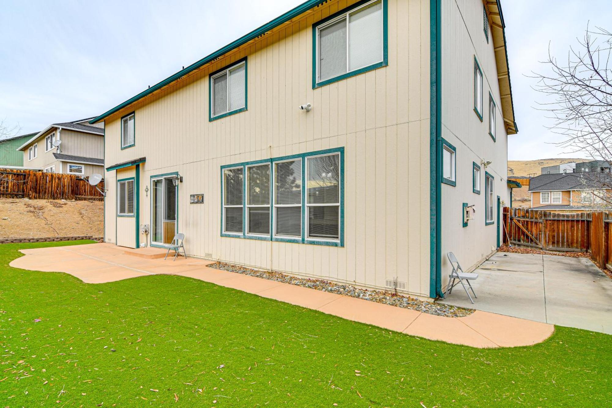 Large Family With Game In Reno! Reno