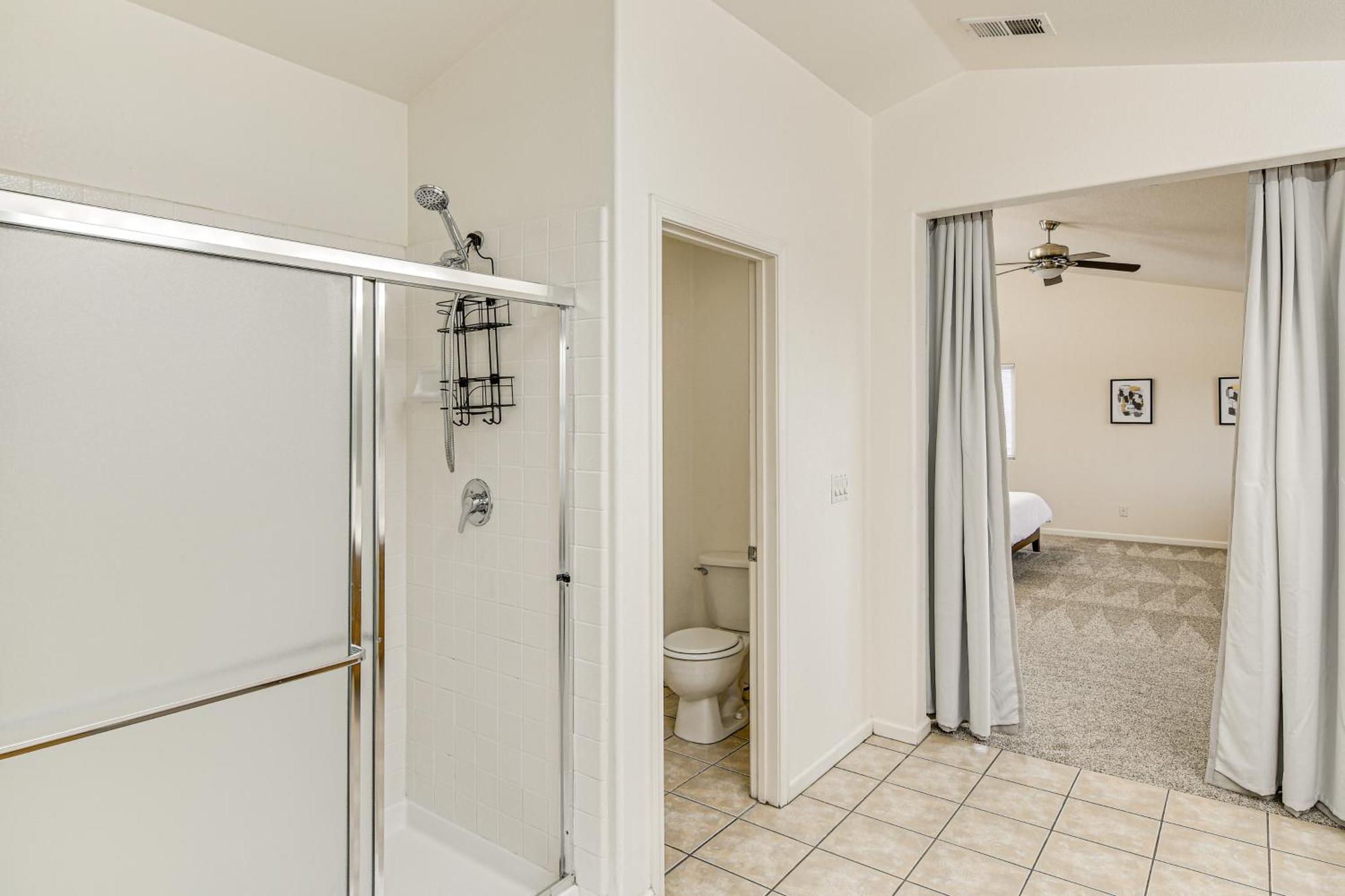Large Family With Game In Reno! Reno