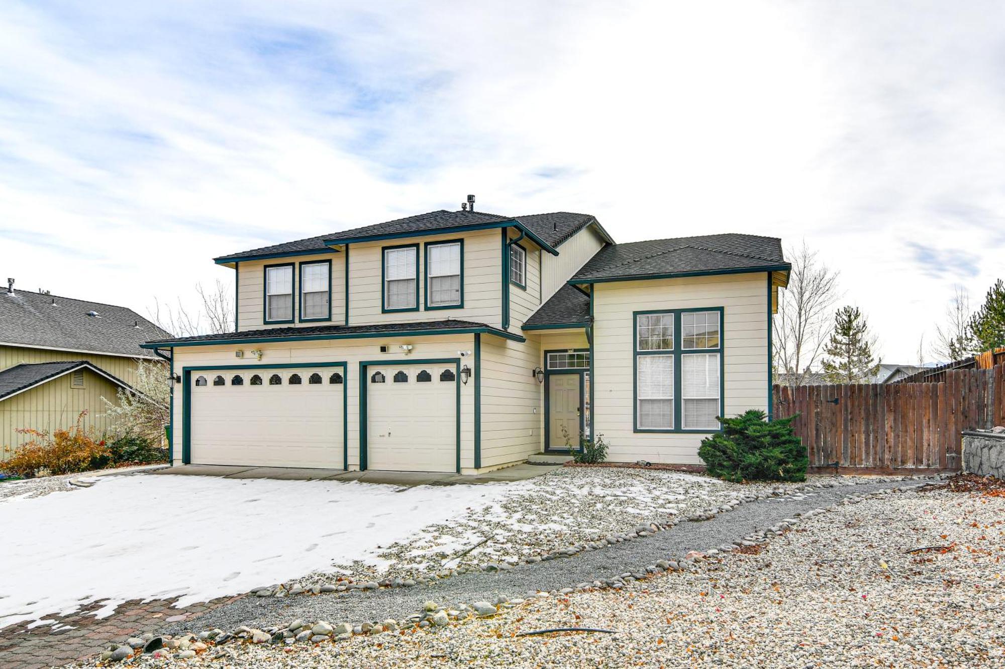 Large Family With Game In Reno! Holiday home