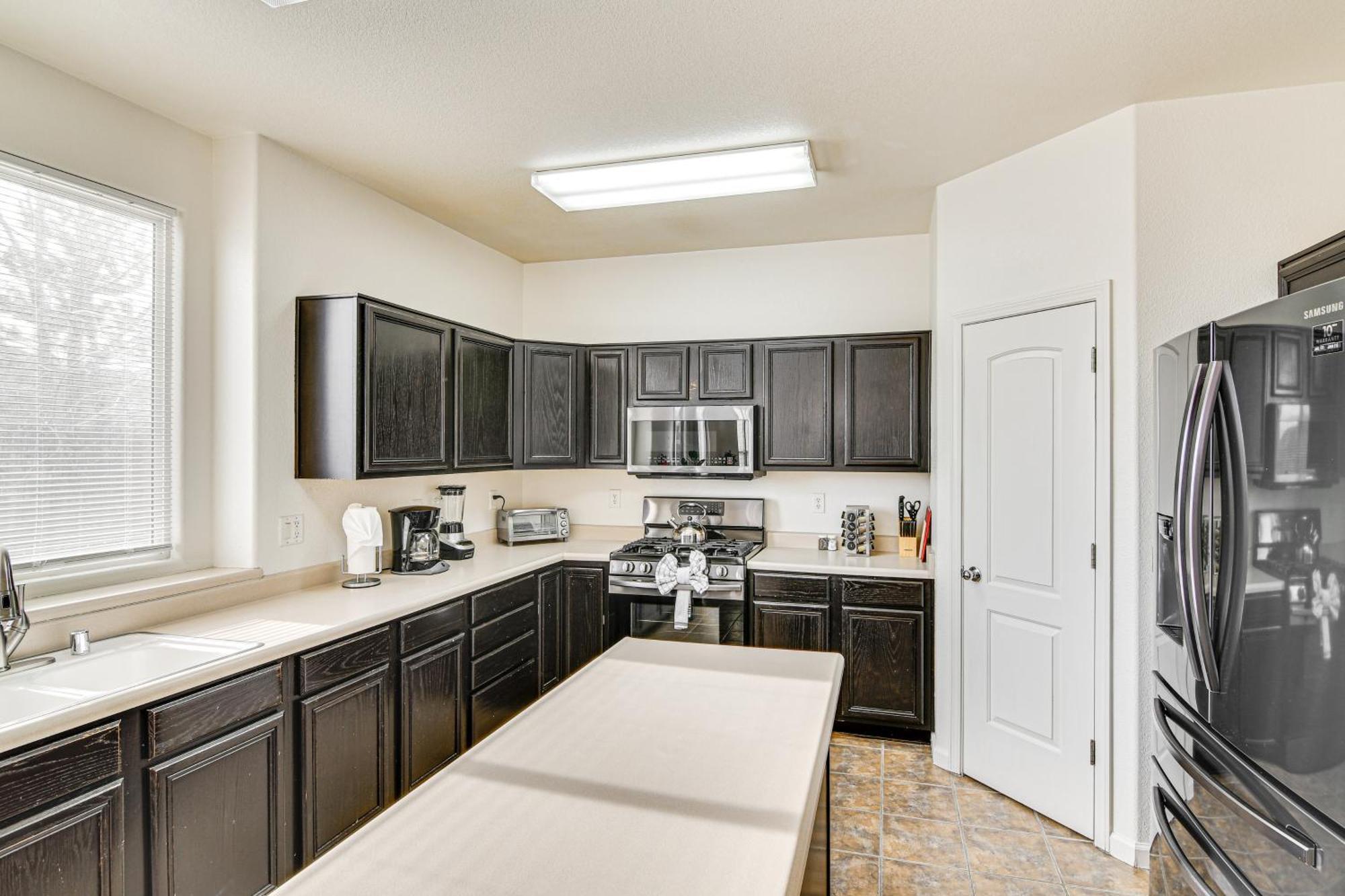 Large Family With Game In Reno! Holiday home Reno
