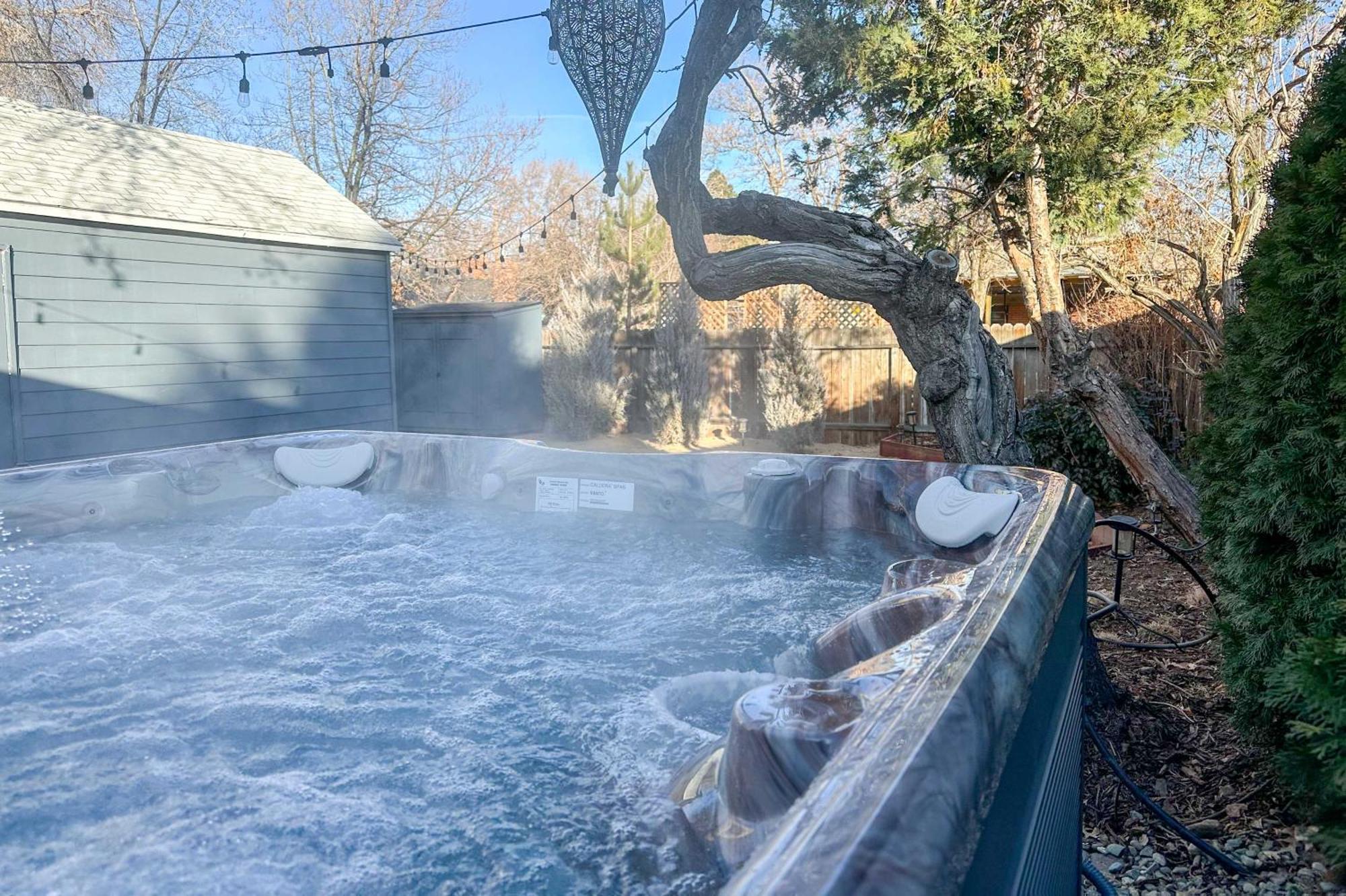 Midtown Oasis With Furnished Deck And Fire Pit Holiday home Reno