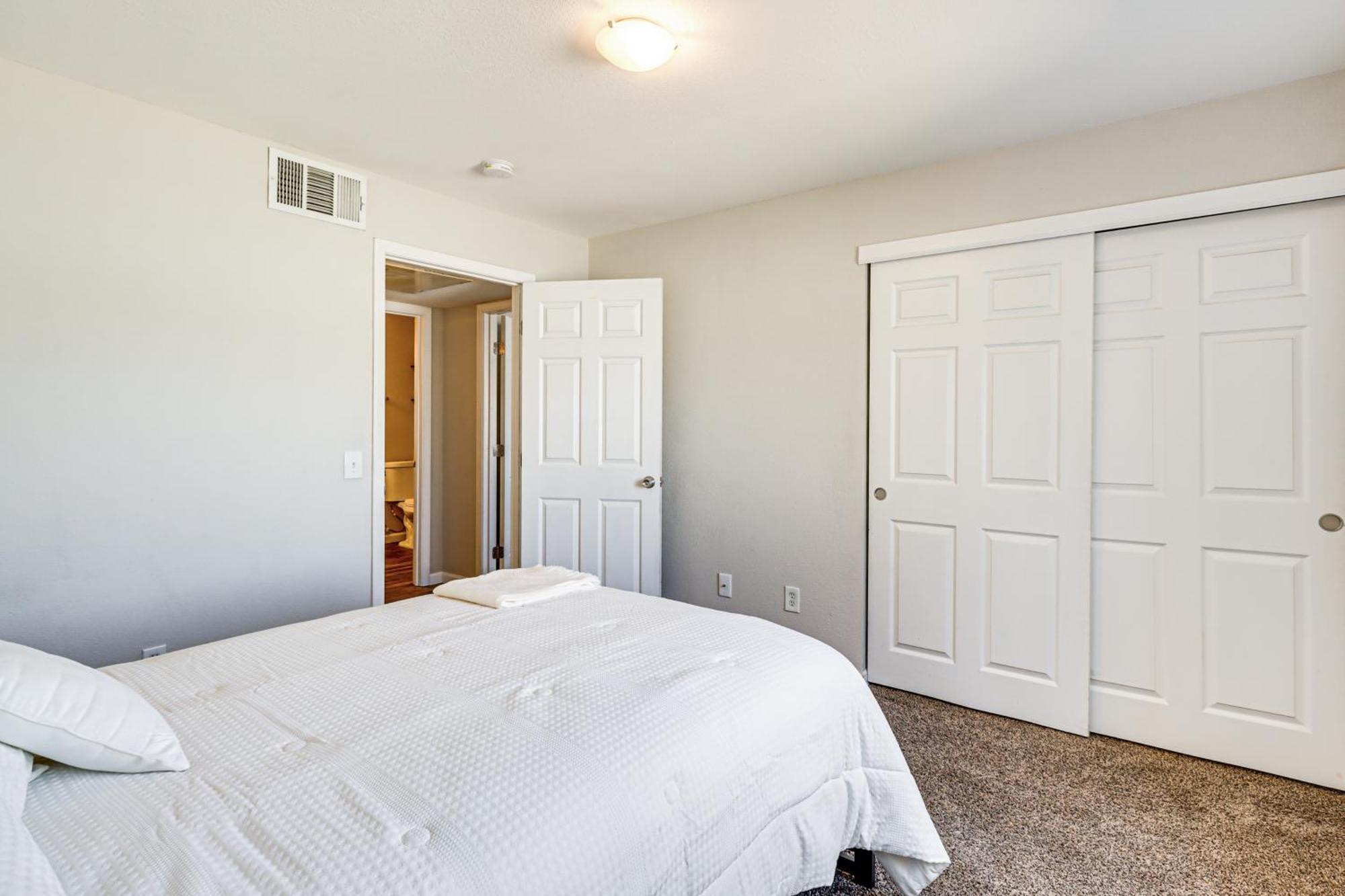 Apartment Charming With Patio, Near Downtown Reno! *