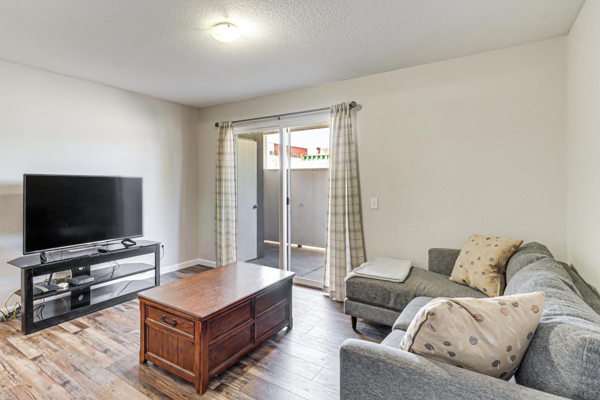 Charming With Patio, Near Downtown Reno!