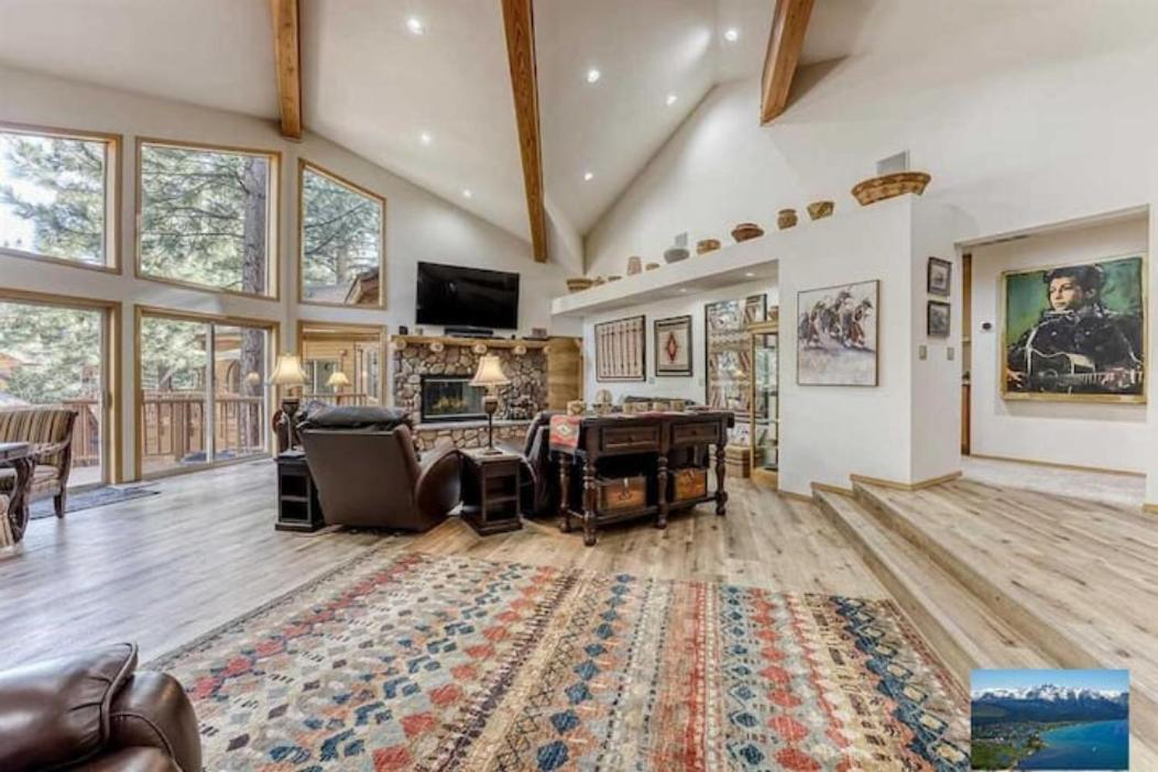 Holiday home 6000 Sqft Pine House With Indoor Swimming Pool Reno