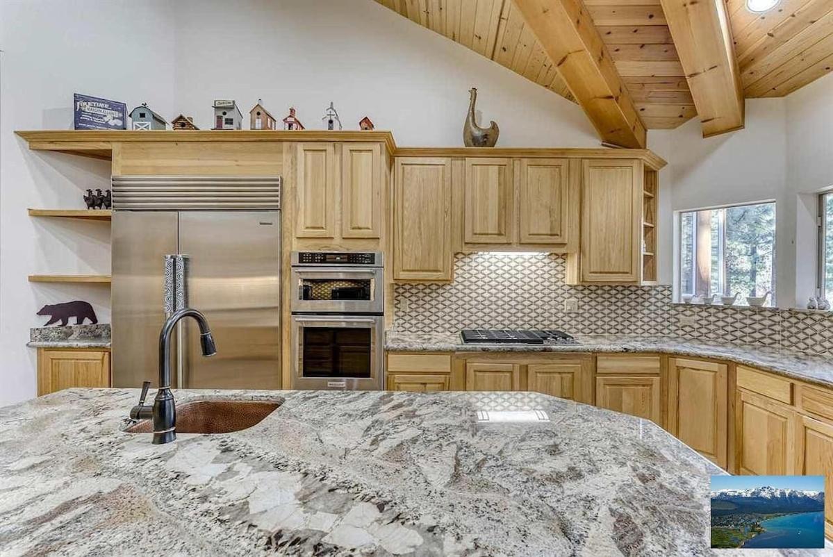 6000 Sqft Pine House With Indoor Swimming Pool *