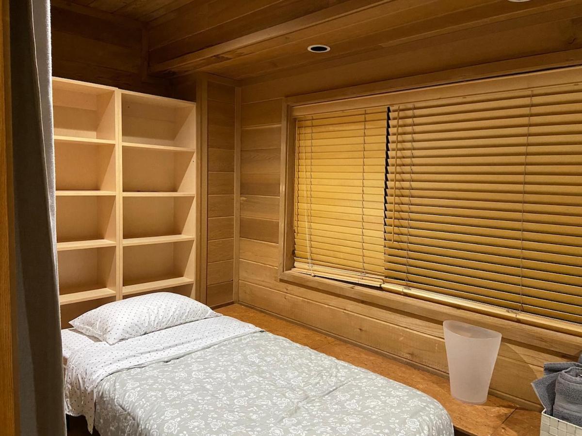6000 Sqft Pine House With Indoor Swimming Pool Holiday home Reno