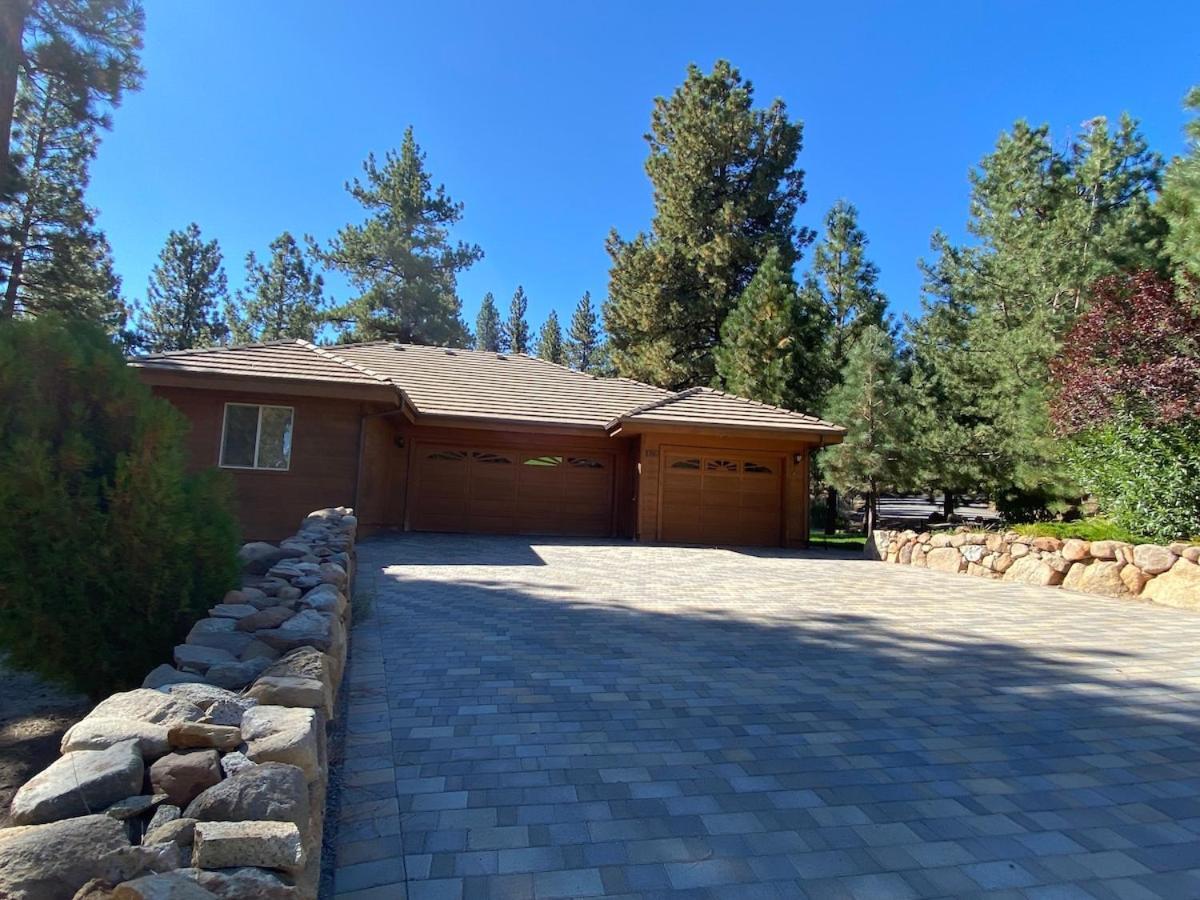 6000 Sqft Pine House With Indoor Swimming Pool Holiday home
