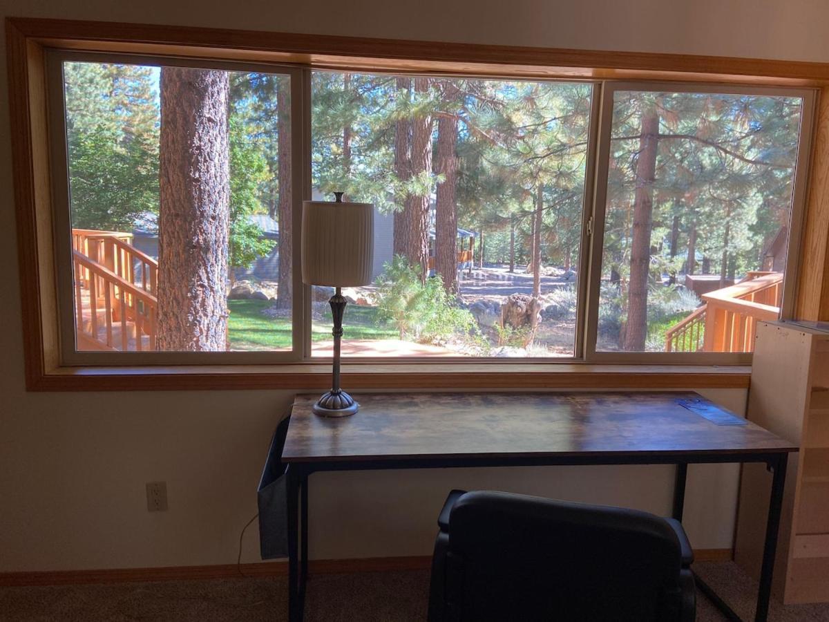 6000 Sqft Pine House With Indoor Swimming Pool * Reno