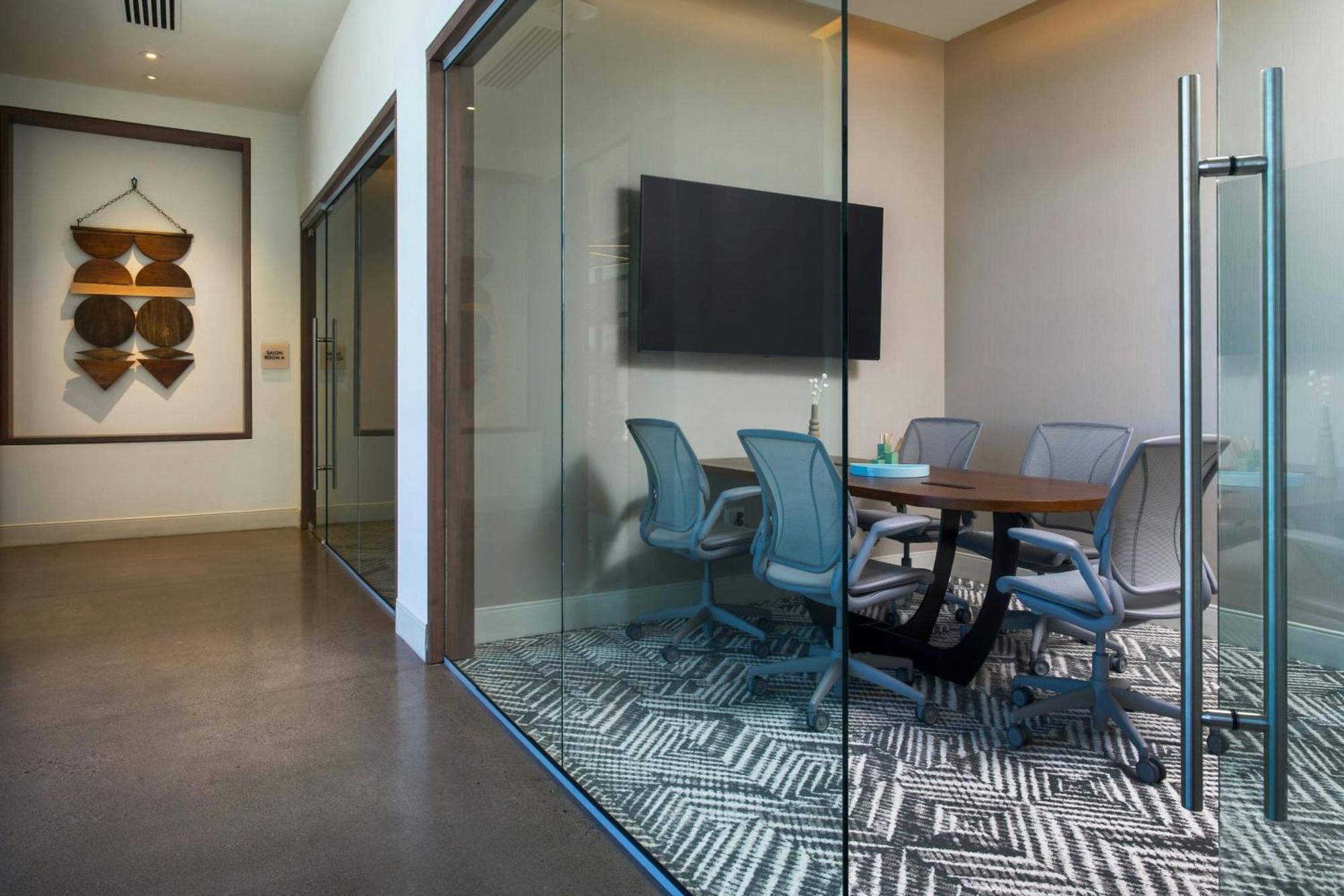 Hotel Element Experience District