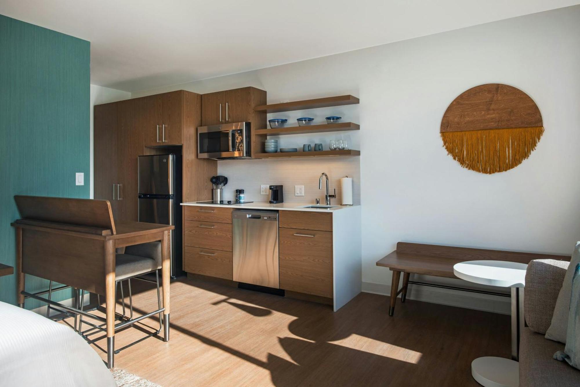 Element Experience District Hotel