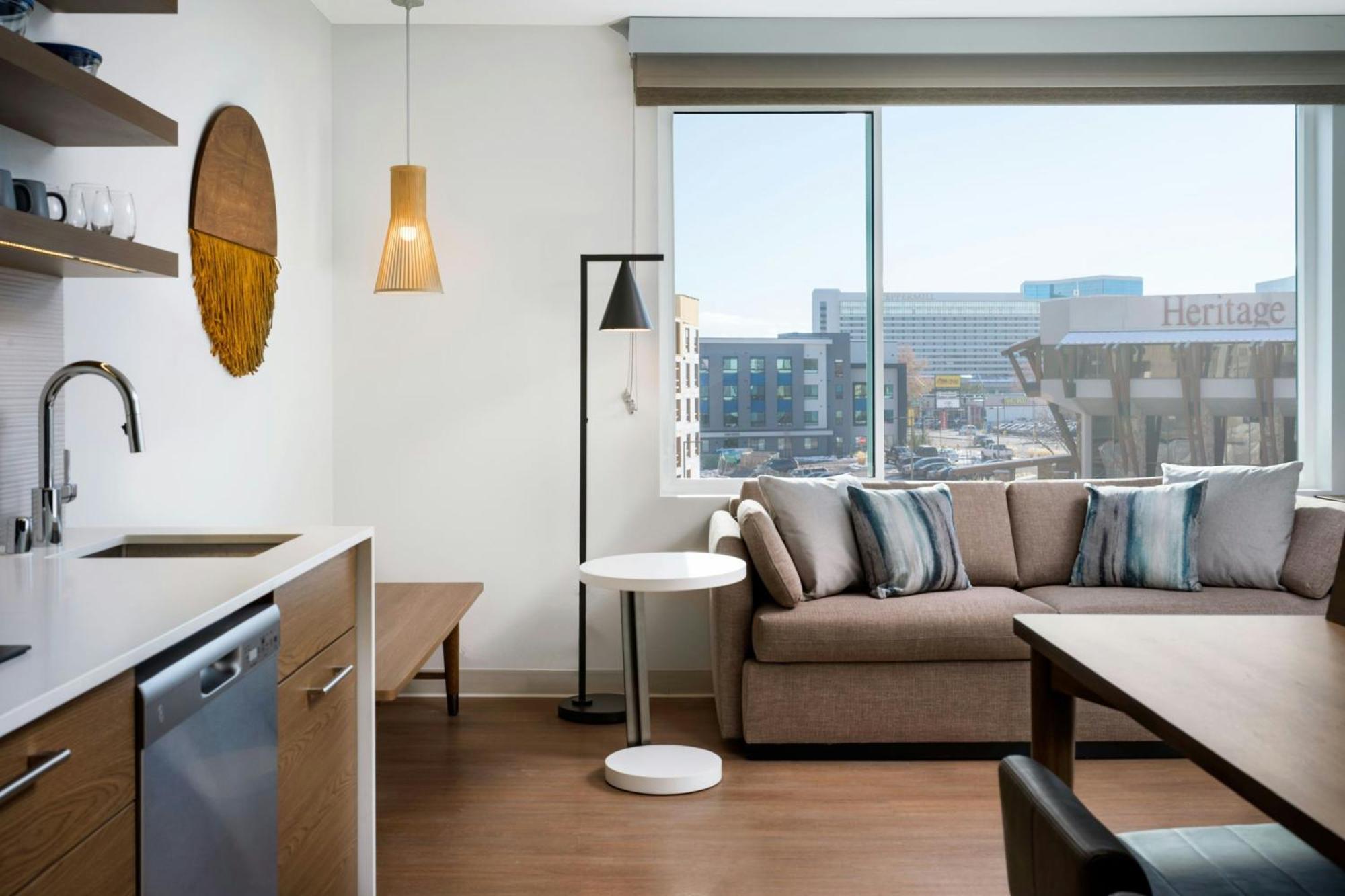 Element Experience District