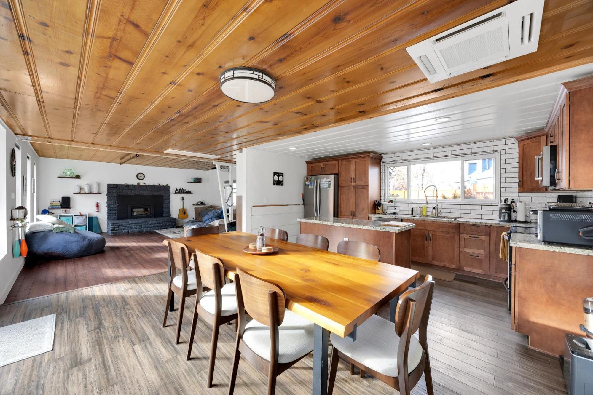 Charming Retreat In The Heart Of