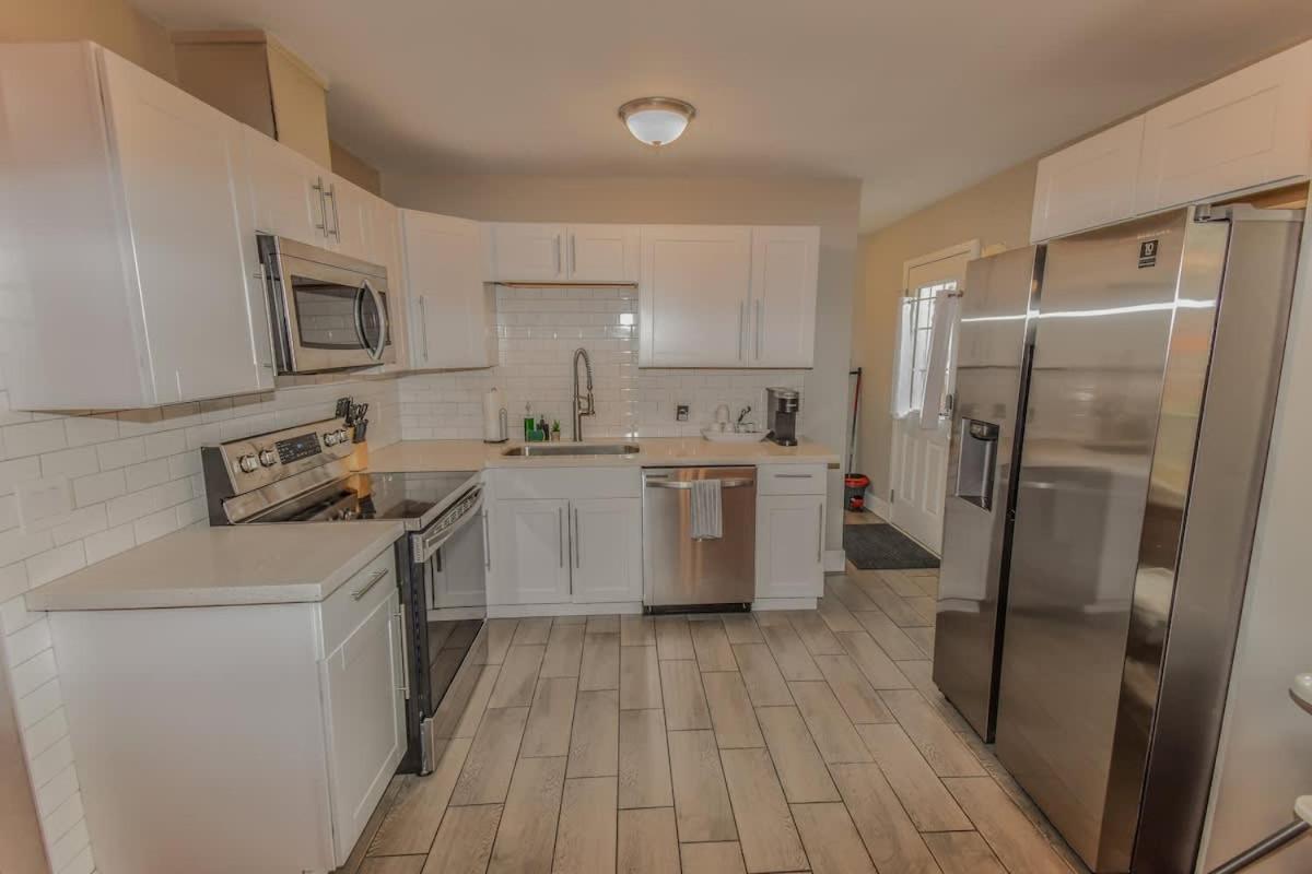 Retreat 3 King Beds By Casinos And Holiday home *
