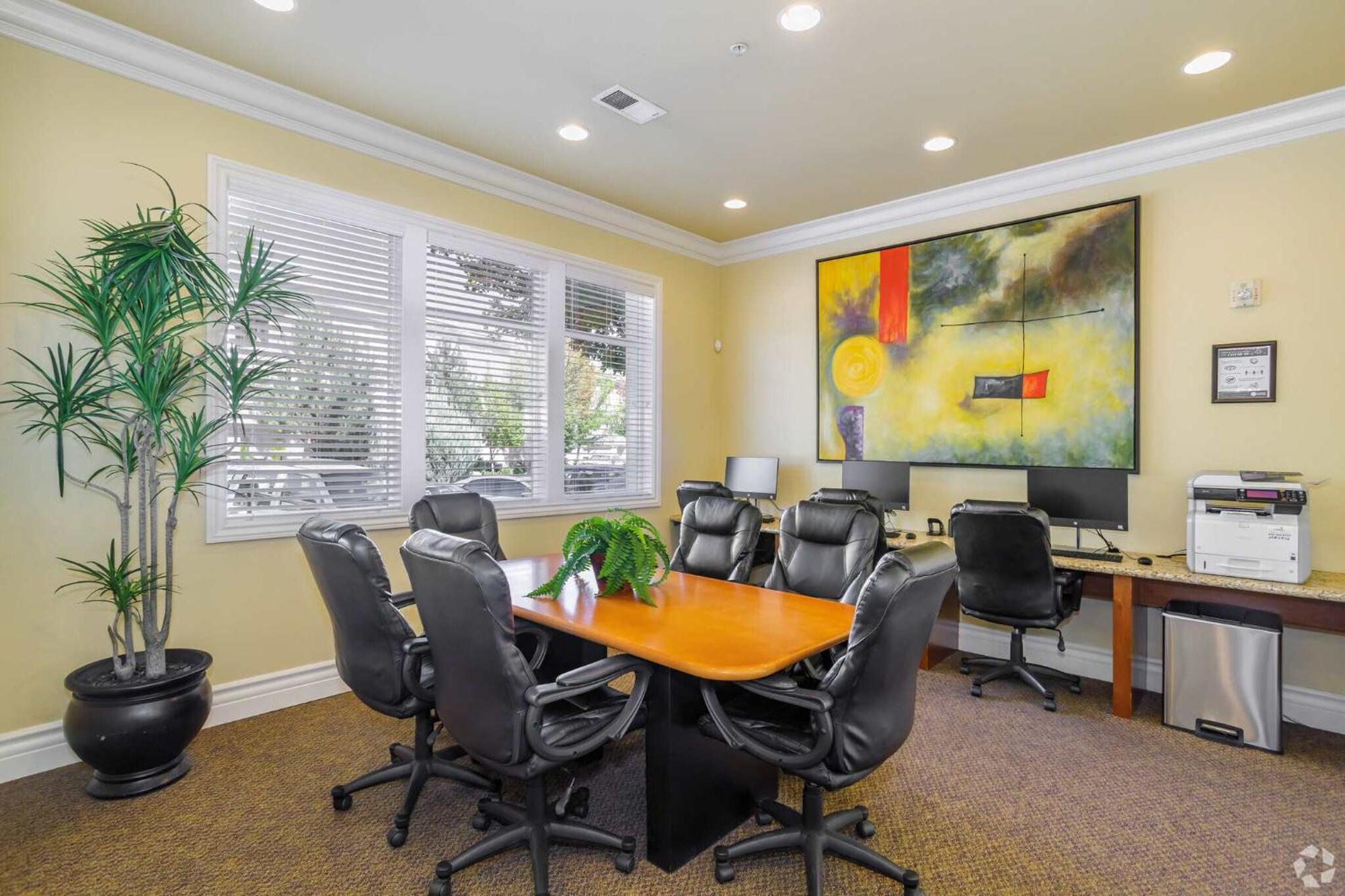 Apartment New Luxurious 1br Heated Pool & Sauna Reno