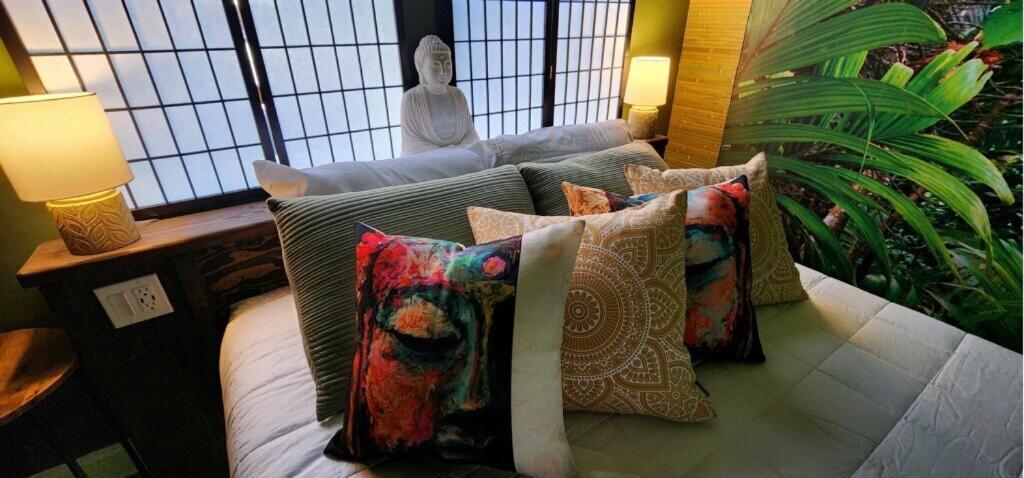 Midtown Zen Den