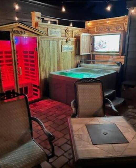 Romantic Couples Retreat - Tahoe *