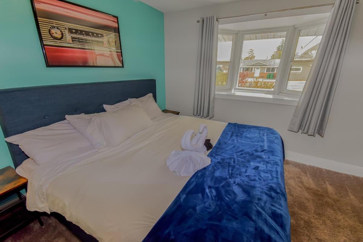Family Retreat With King Beds And Large Yard Holiday home Reno