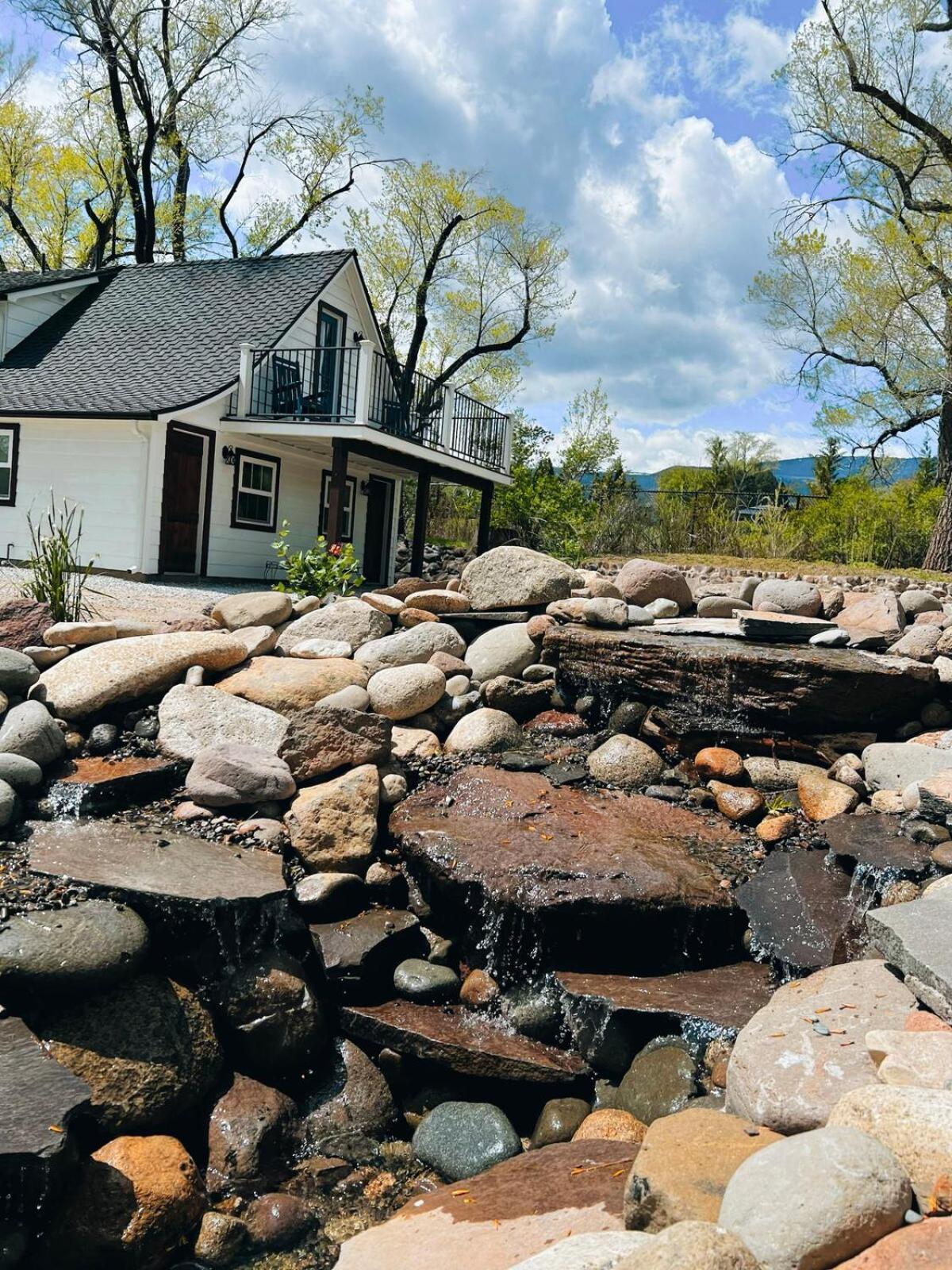The Ranch House With A Pool Hot Tub And Fire Pit Reno
