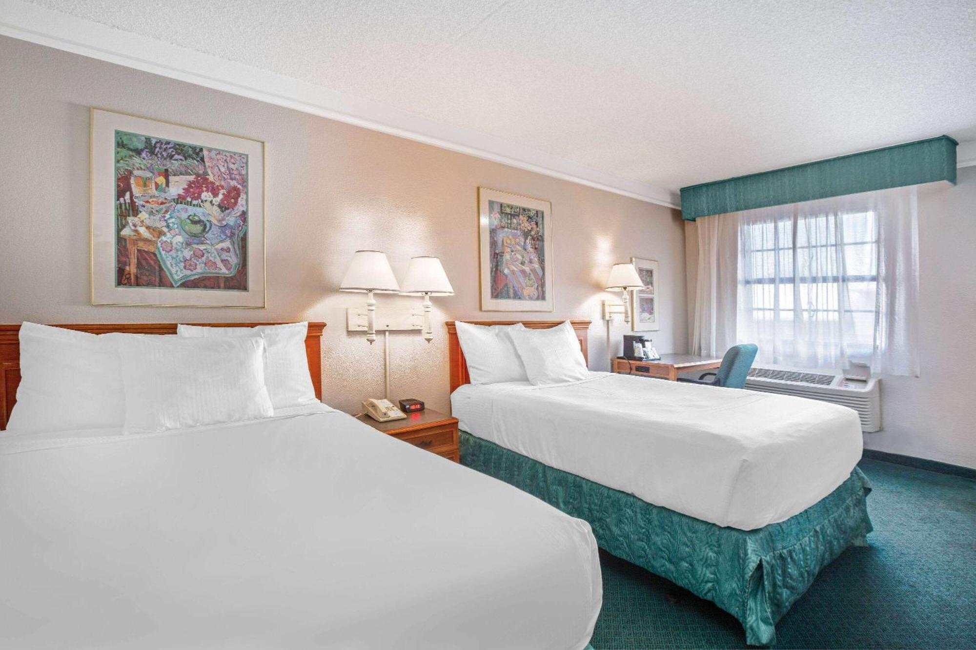 La Quinta By Wyndham Hotel 3*
