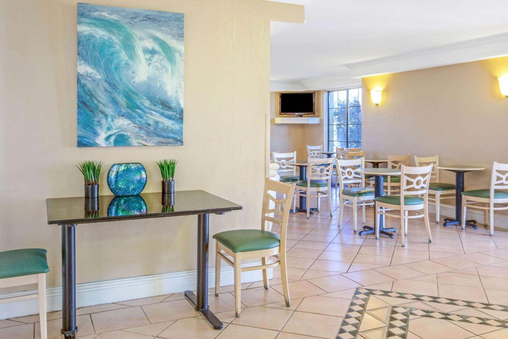 Hotel La Quinta By Wyndham 3*