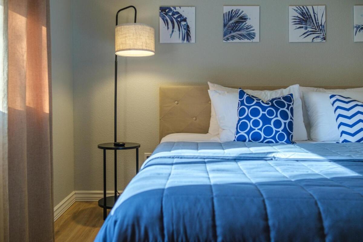 Designer Conveniently Located In Nv *
