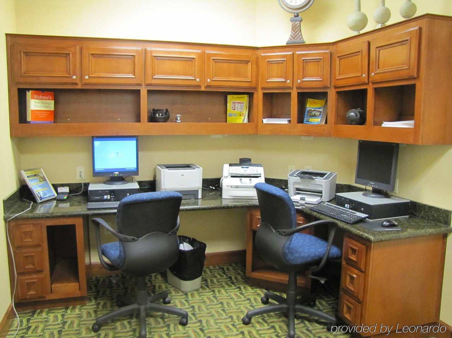 Hilton Garden 3*